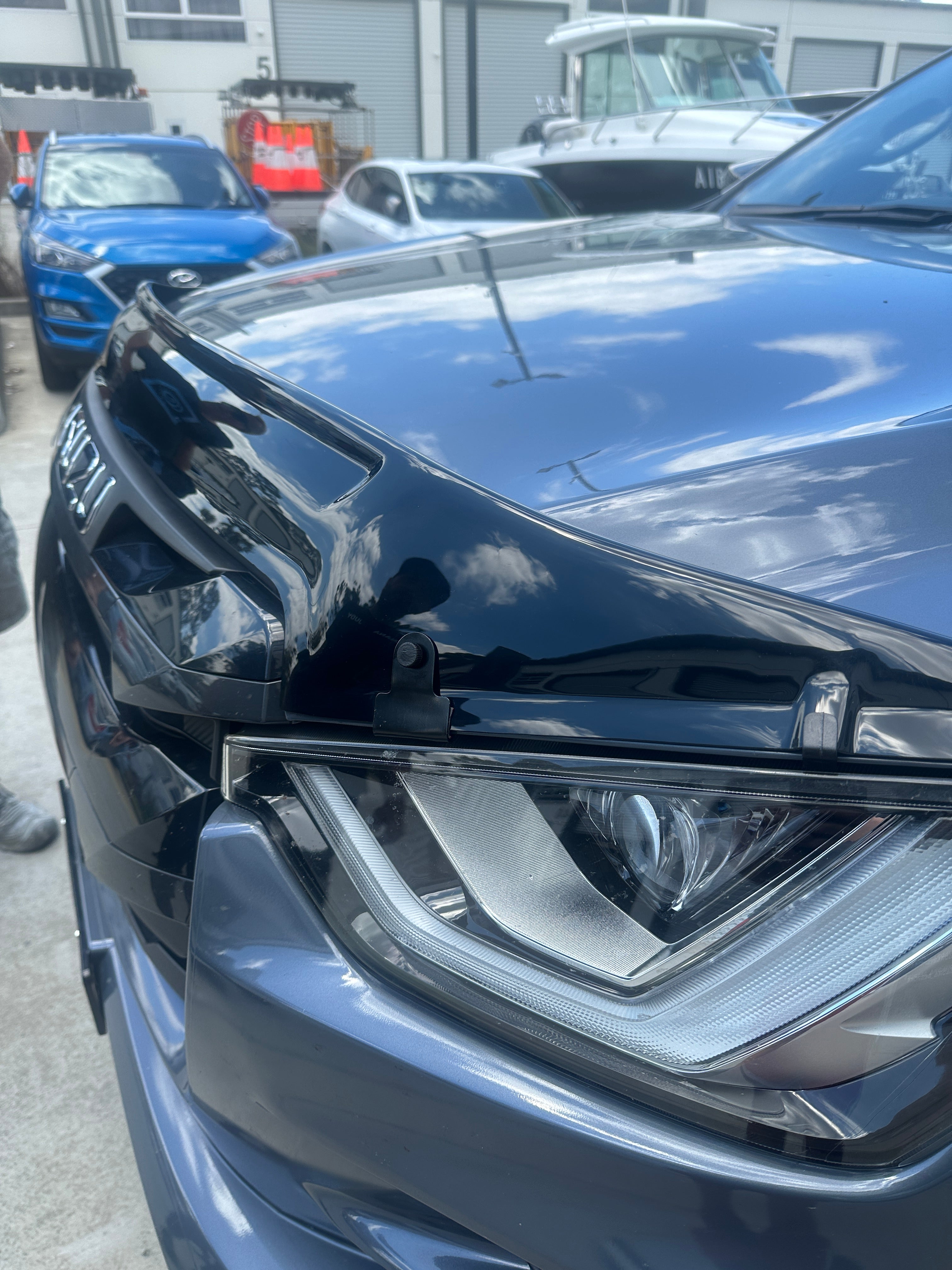 BONNET SHIELD / BONNET PROTECTOR FOR ISUZU D-MAX 2020+