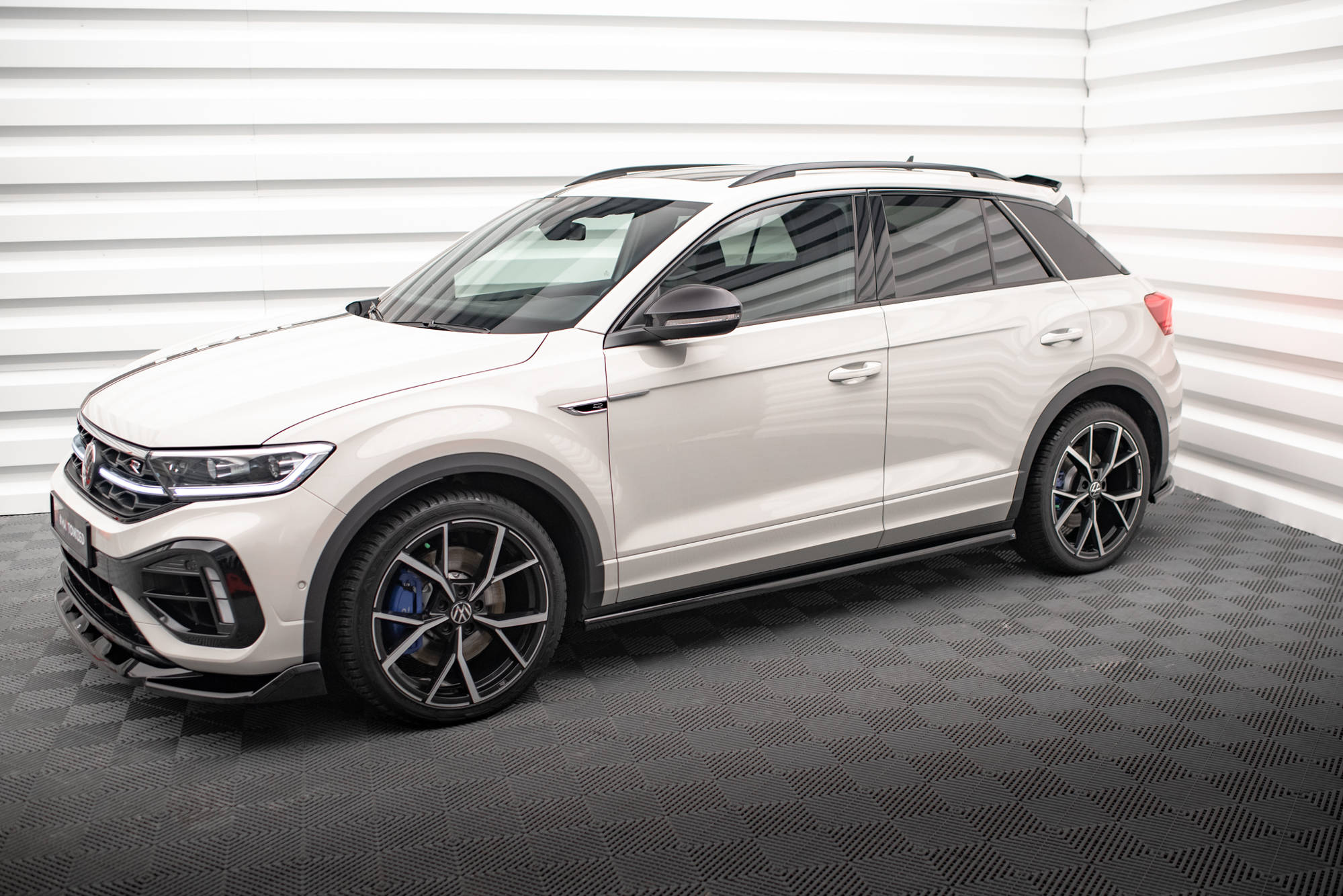 Maxton Design Side Skirts Diffusers Volkswagen T-Roc R / R-Line Mk1 Facelift