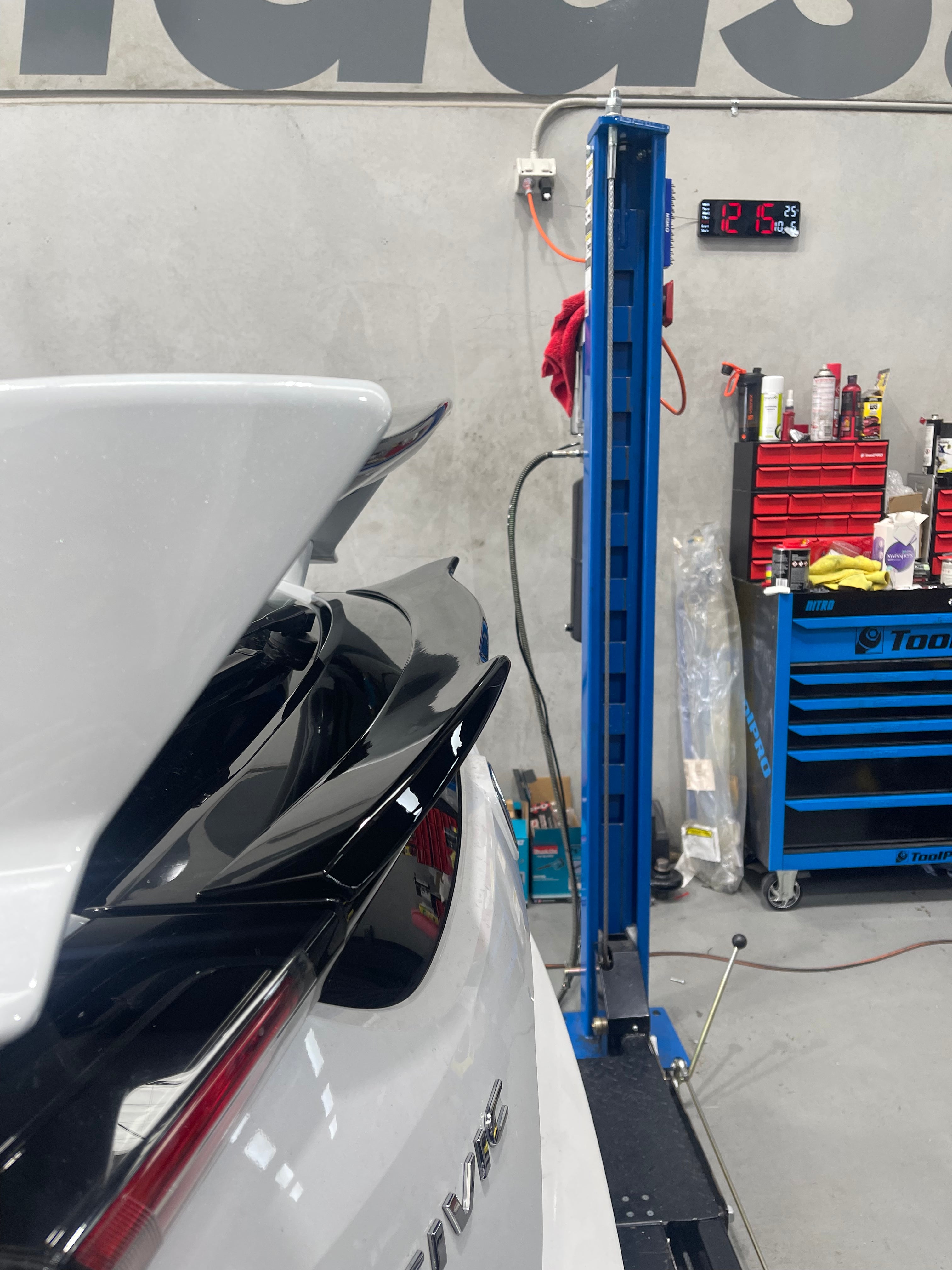 Honda Civic FK Hatchback Mugen Style V1 Boot ABS Spoiler (Gloss Black)