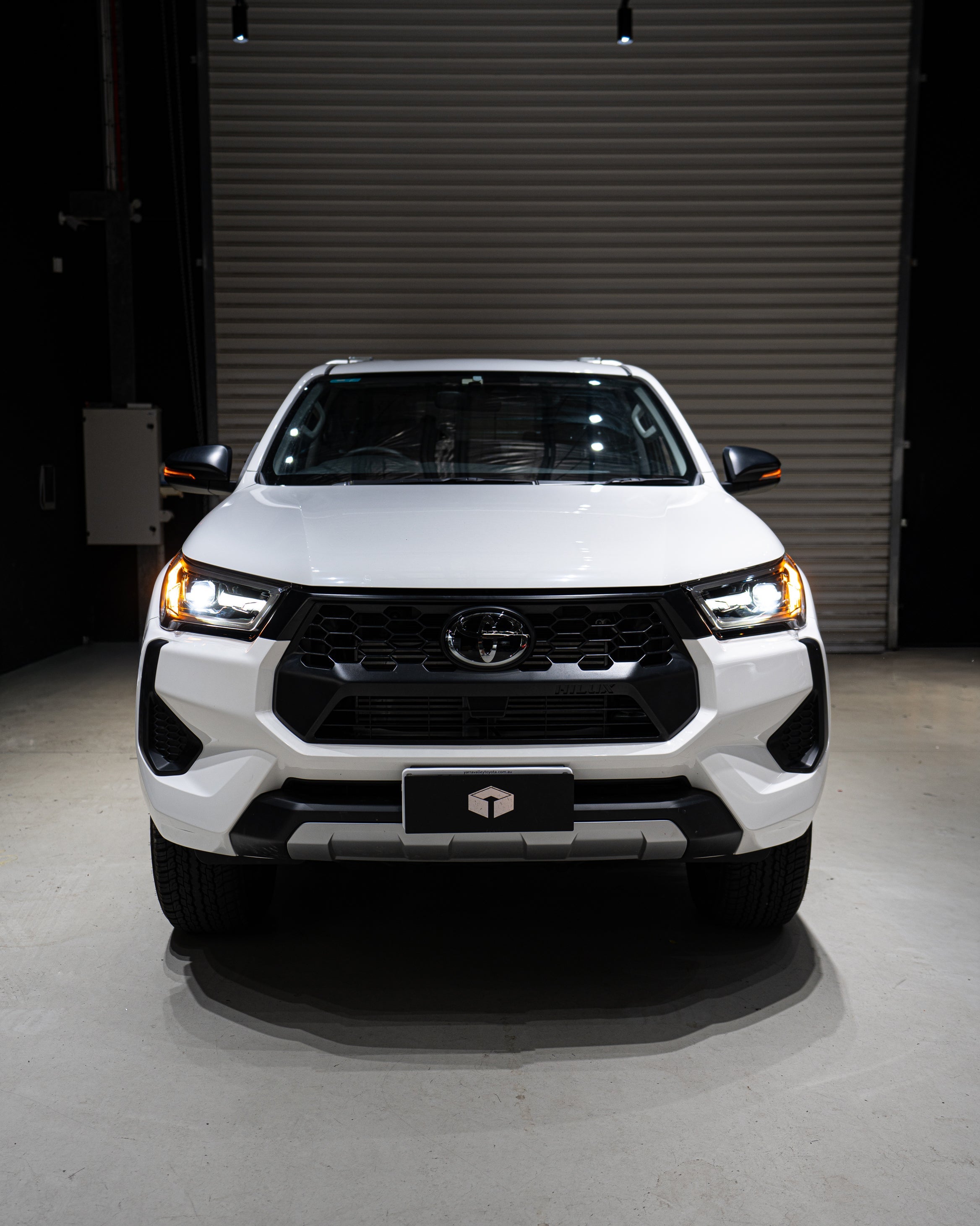 2021-2024 TOYOTA HILUX LED HEADLIGHTS - iilumo