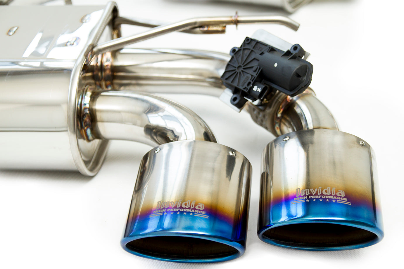 Invidia Q300 Valved Catback Exhaust w/Oval Tips - VW Golf R Mk7