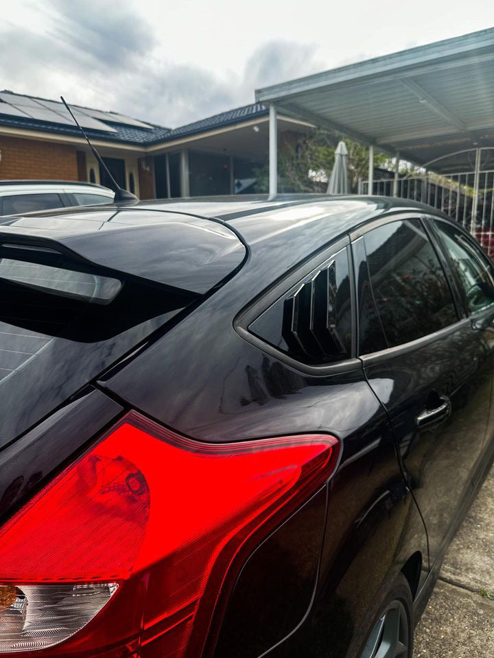 Hausmade Rear Window Louver Ford Focus MK3