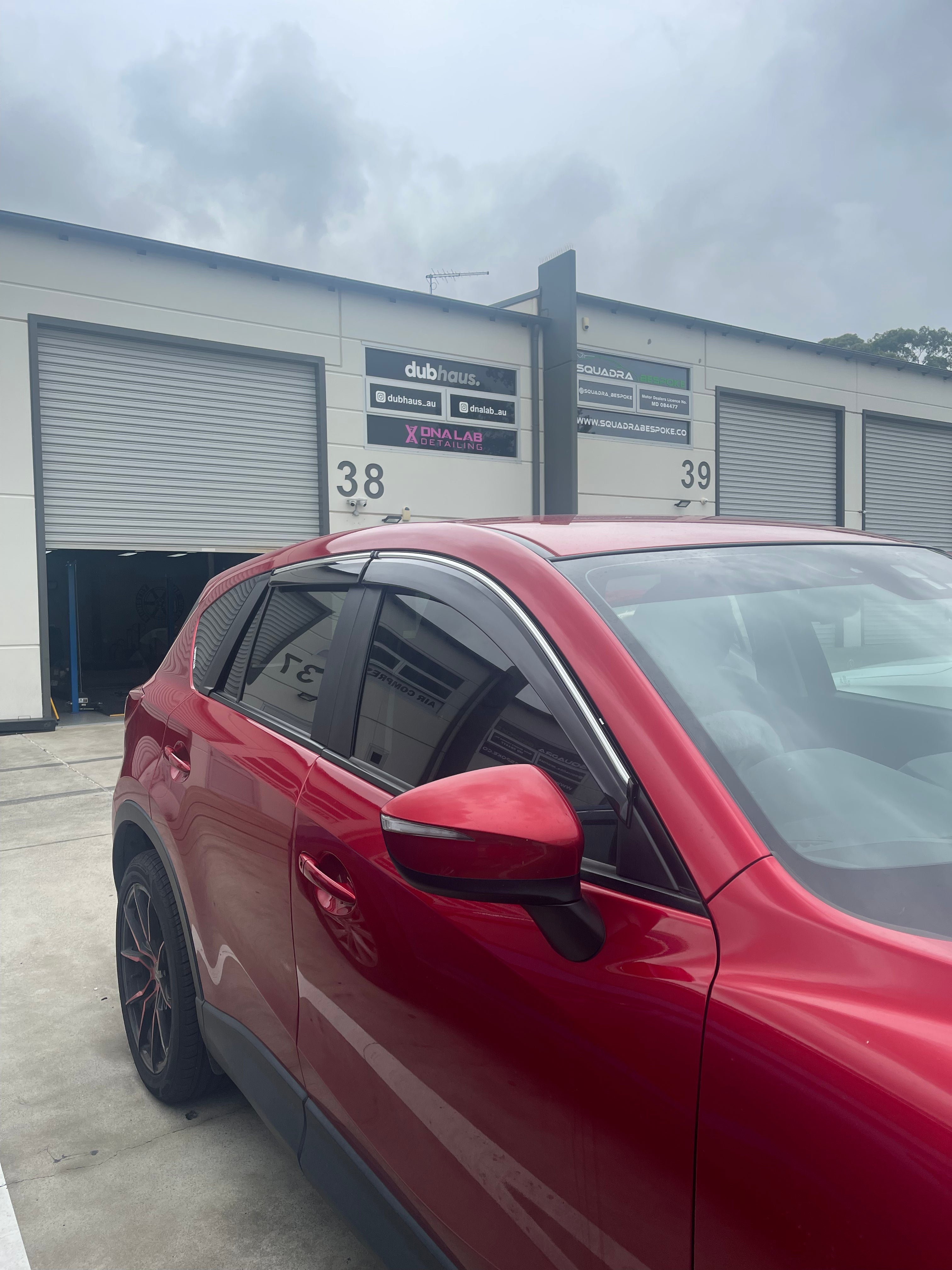 Weather Shield / Window Visor for MAZDA CX-5 2012 - 2017 (Chrome Trim)