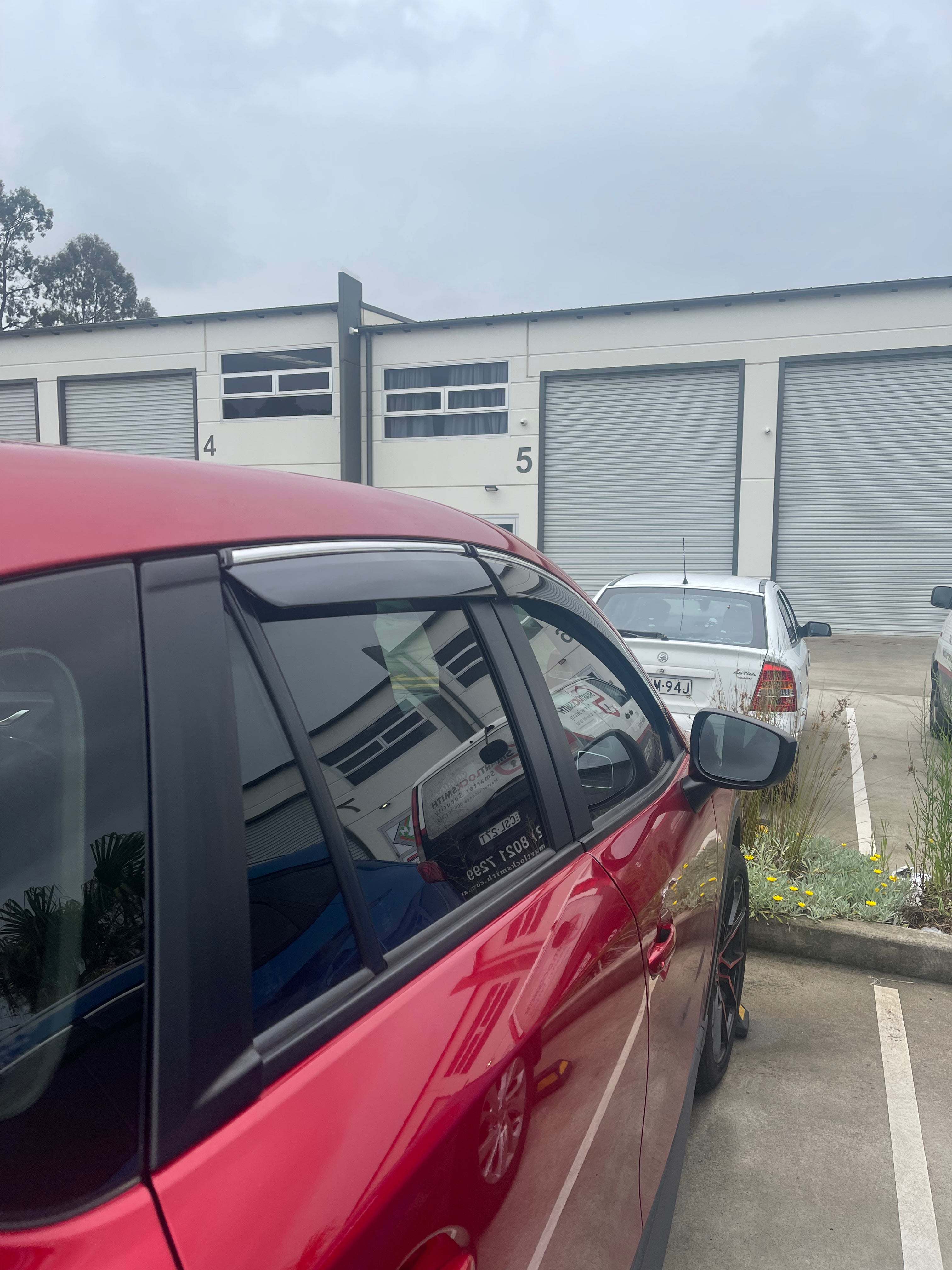 Weather Shield / Window Visor for MAZDA CX-5 2012 - 2017 (Chrome Trim)