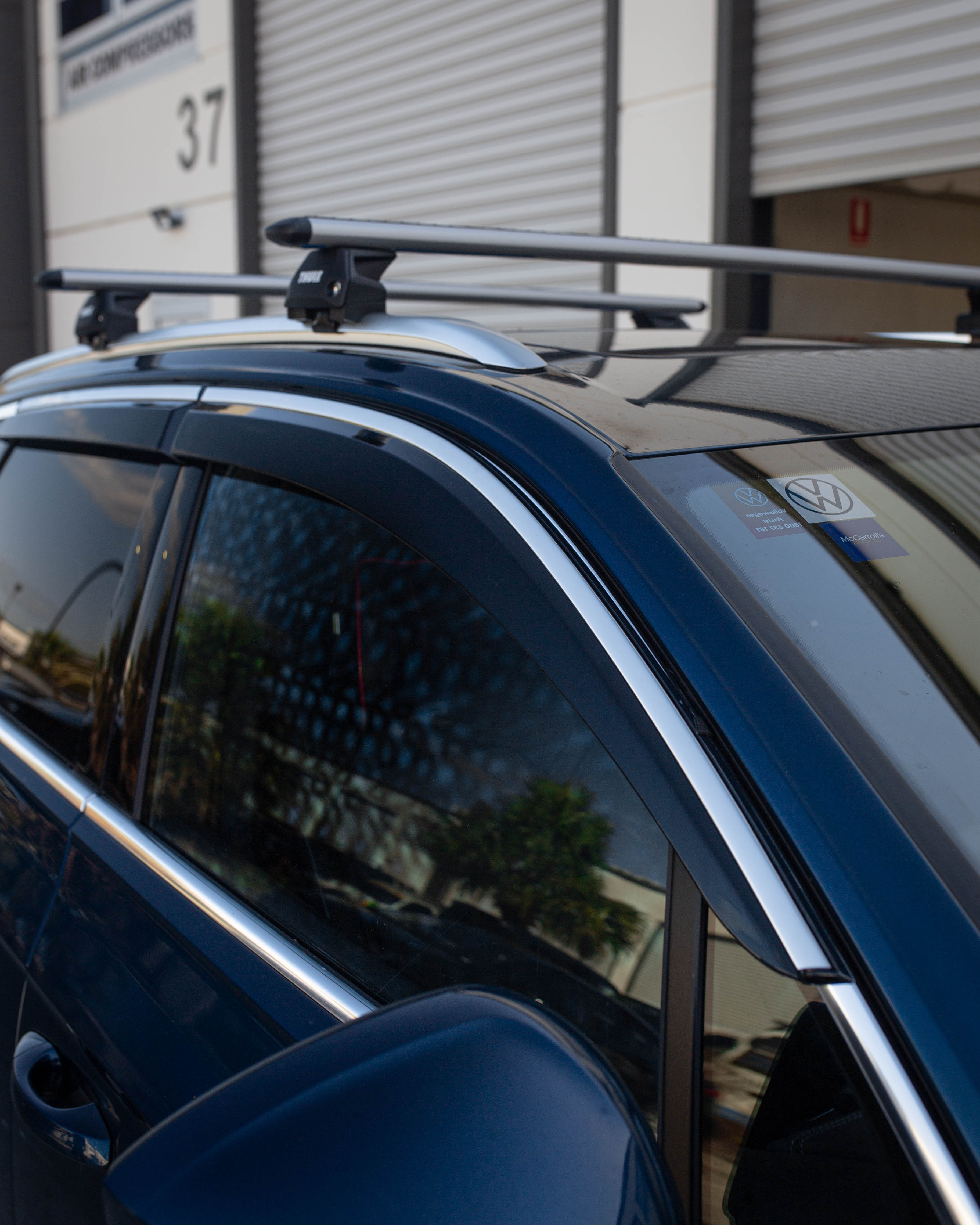 Weather Shield / Window Visor for VOLKSWAGEN Touareg 2018+ (Stainless Trim)