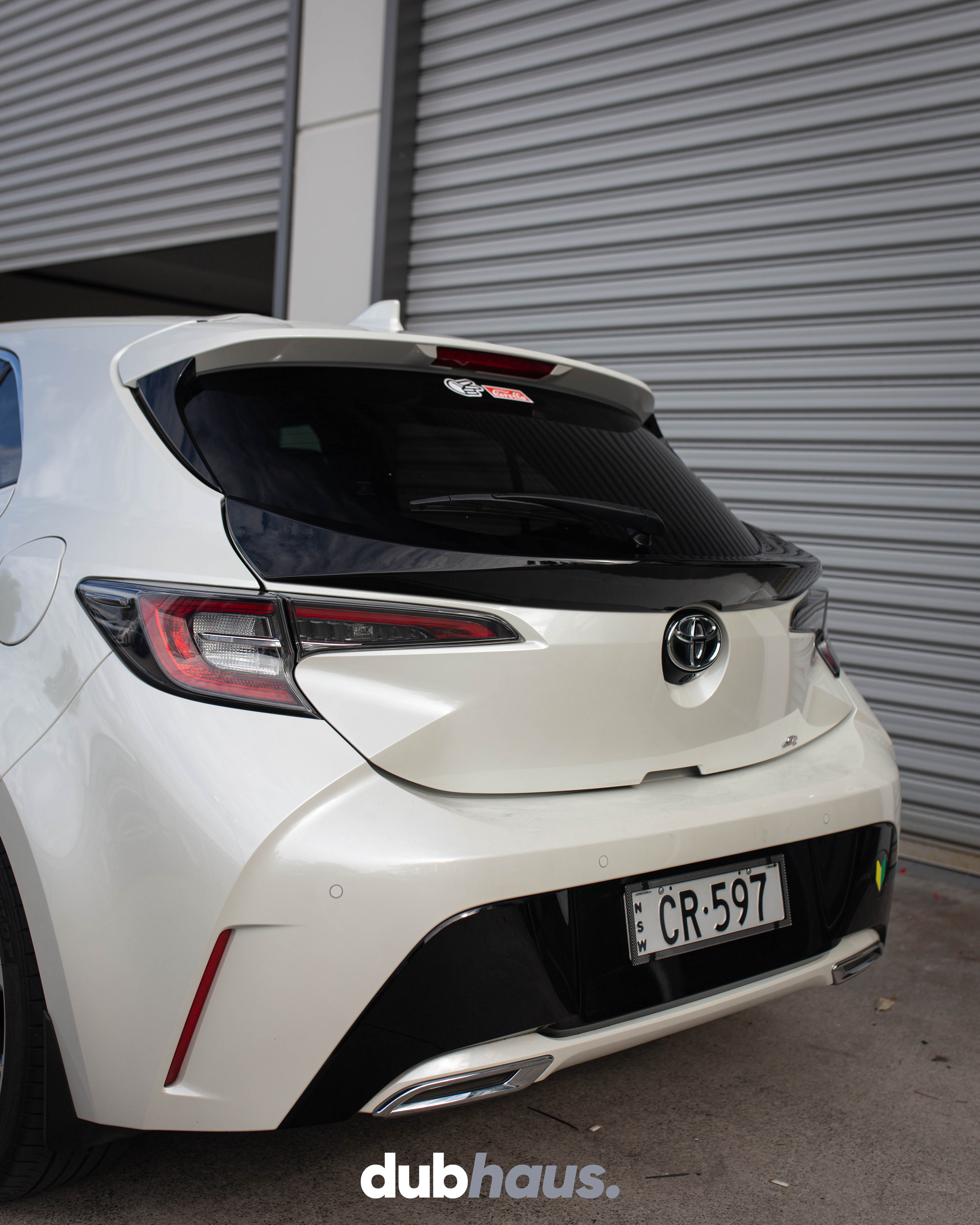 Toyota Corolla 18+ T-R Style Mid Spoiler Hatchback E210