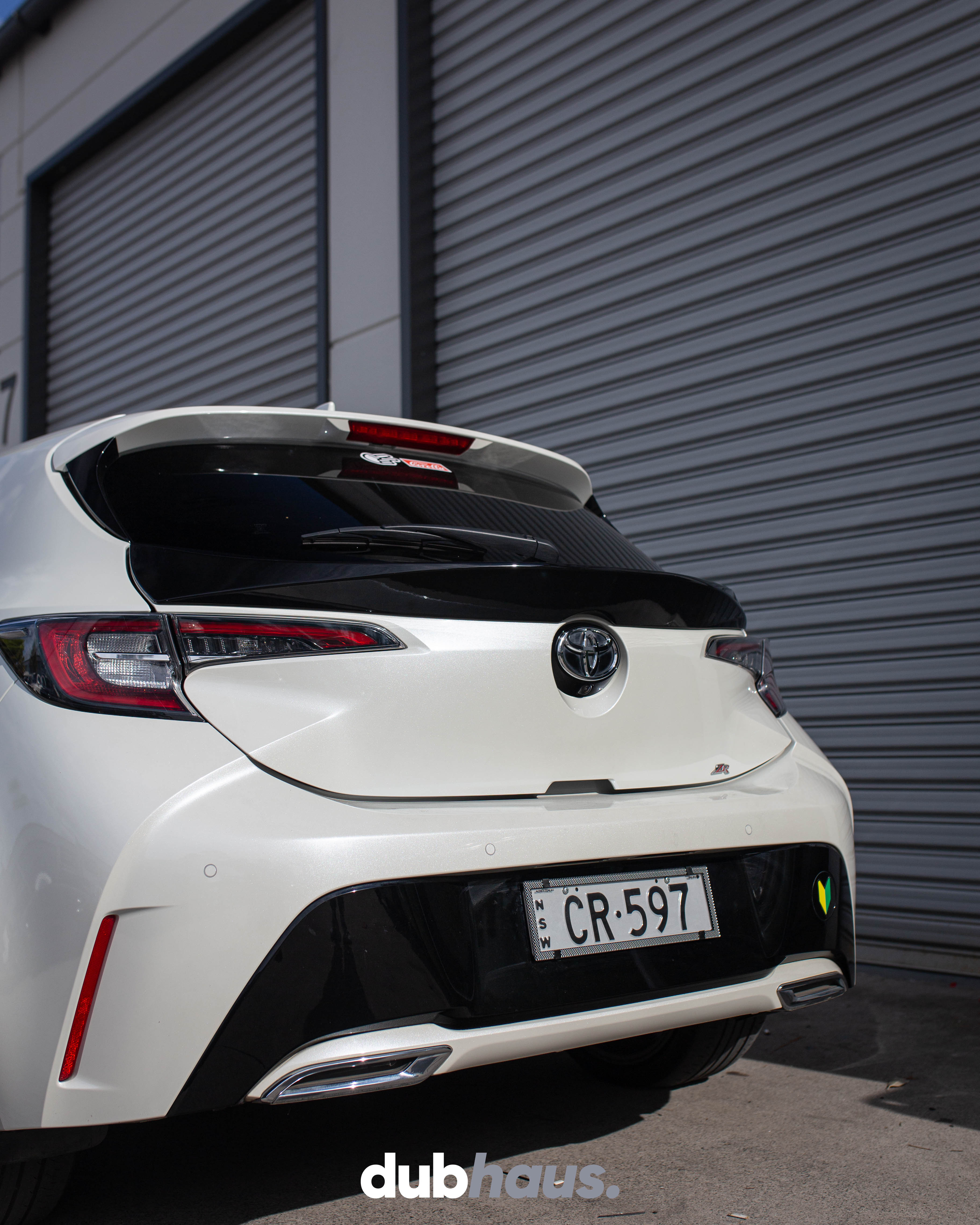 Toyota Corolla 18+ T-R Style Mid Spoiler Hatchback E210