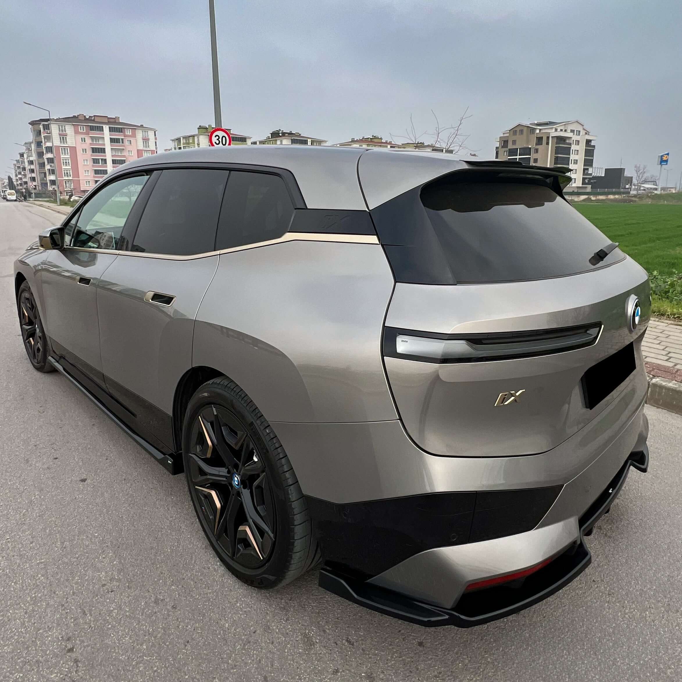 Rear Center Splitters BMW iX M-Pack i20 2021+