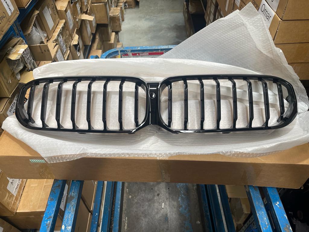 M Performance Style Gloss Black Grille to suit BMW 5 Series G30/G38