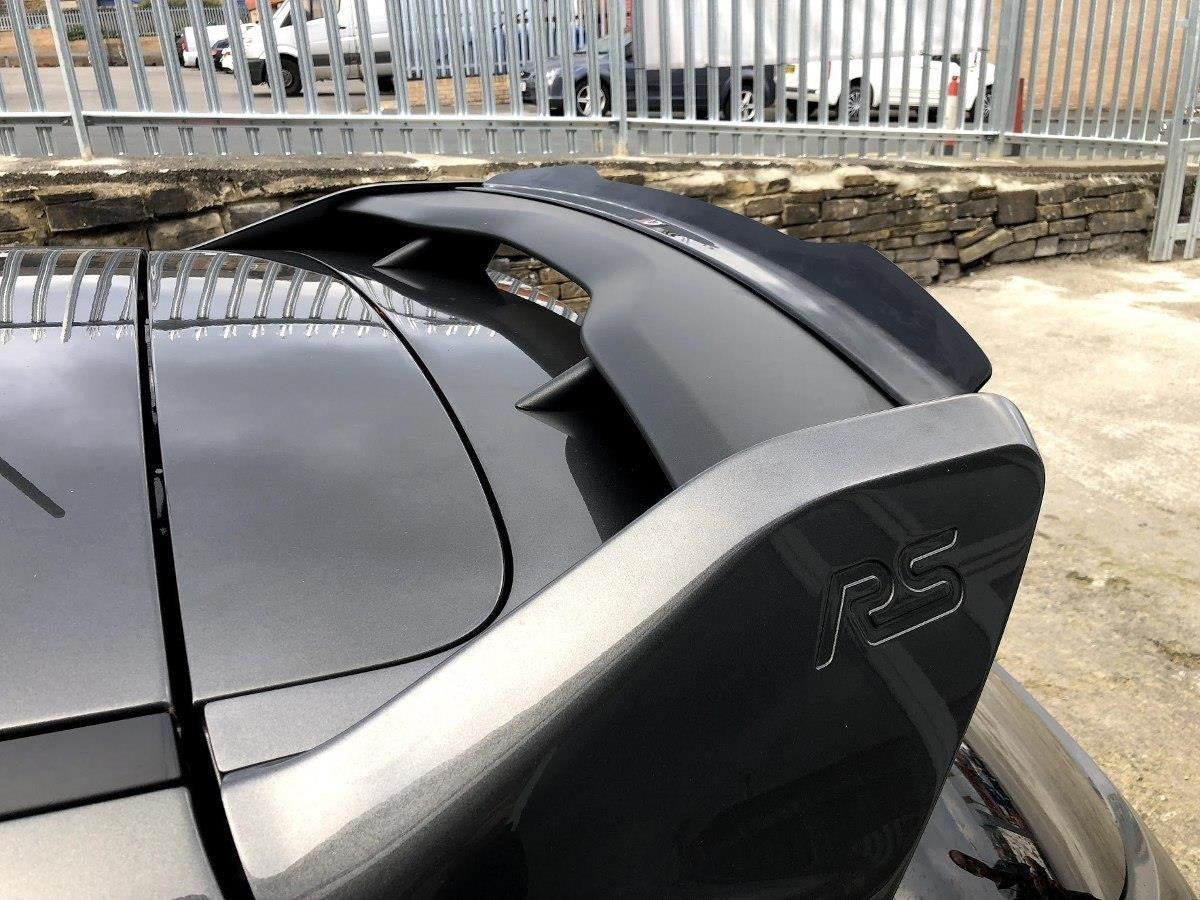 Maxton Design Ford Focus 3 RS Rear Spoiler Cap