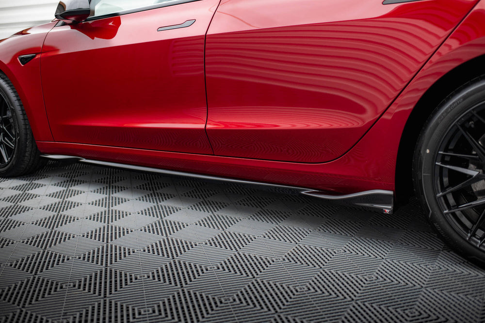 Maxton Design Tesla Model 3 Mk1 / Mk1 Side Skirts V1 (Facelift)