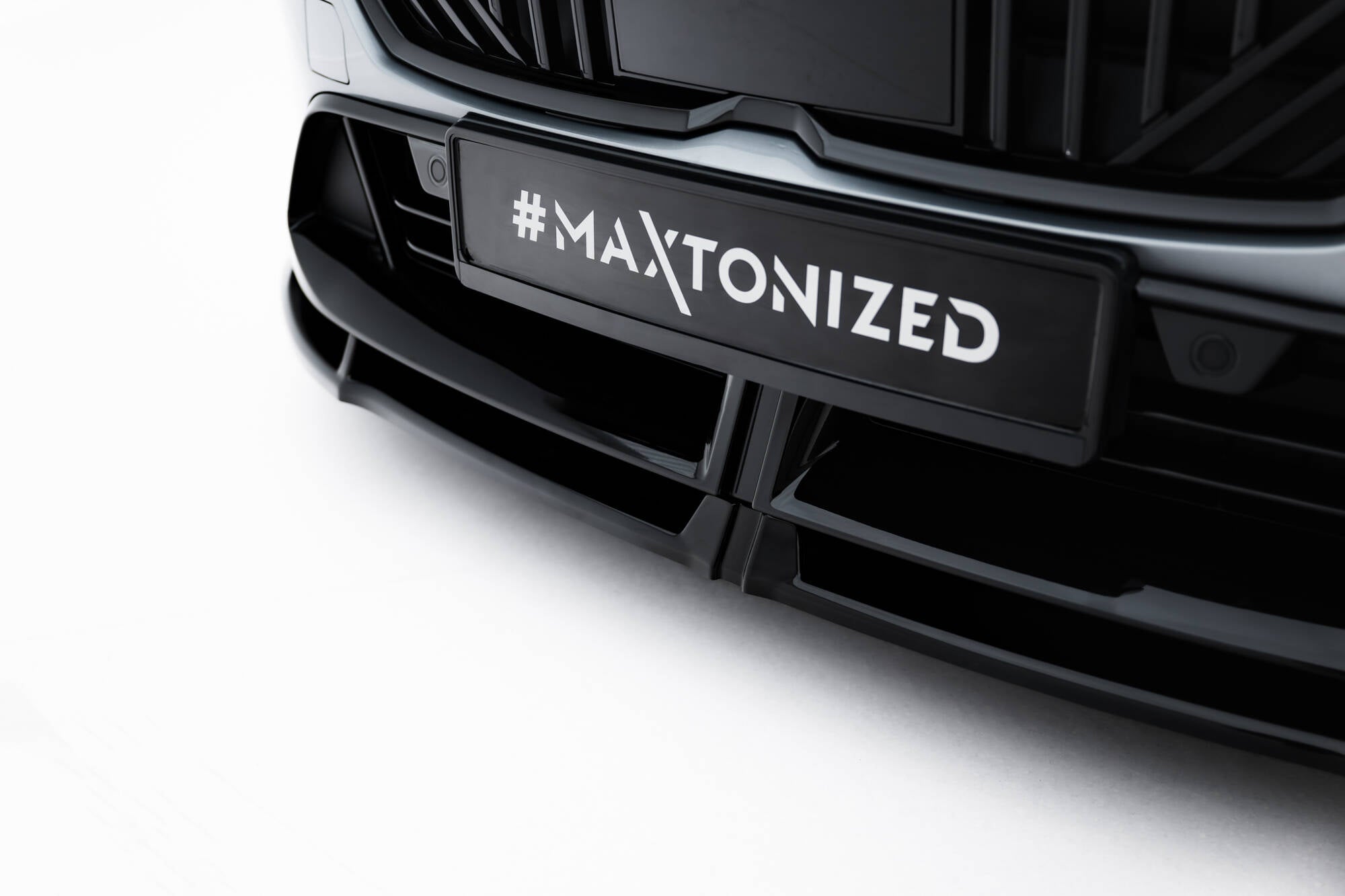 Maxton Design Front Splitter V.3 BMW M135i / M-Pack F70