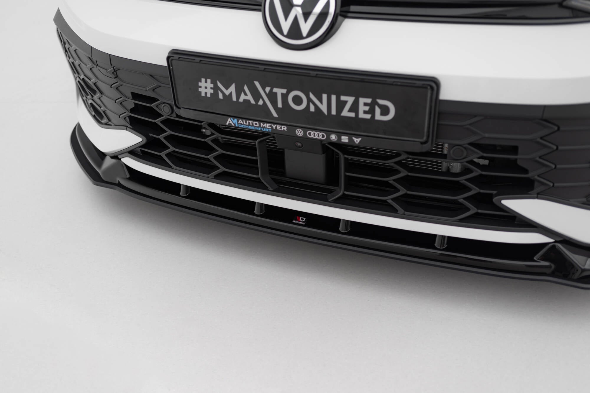 Maxton Design Street Pro Front Splitter V.2 Volkswagen Golf GTI / GTE / R-Line Mk8 Facelift