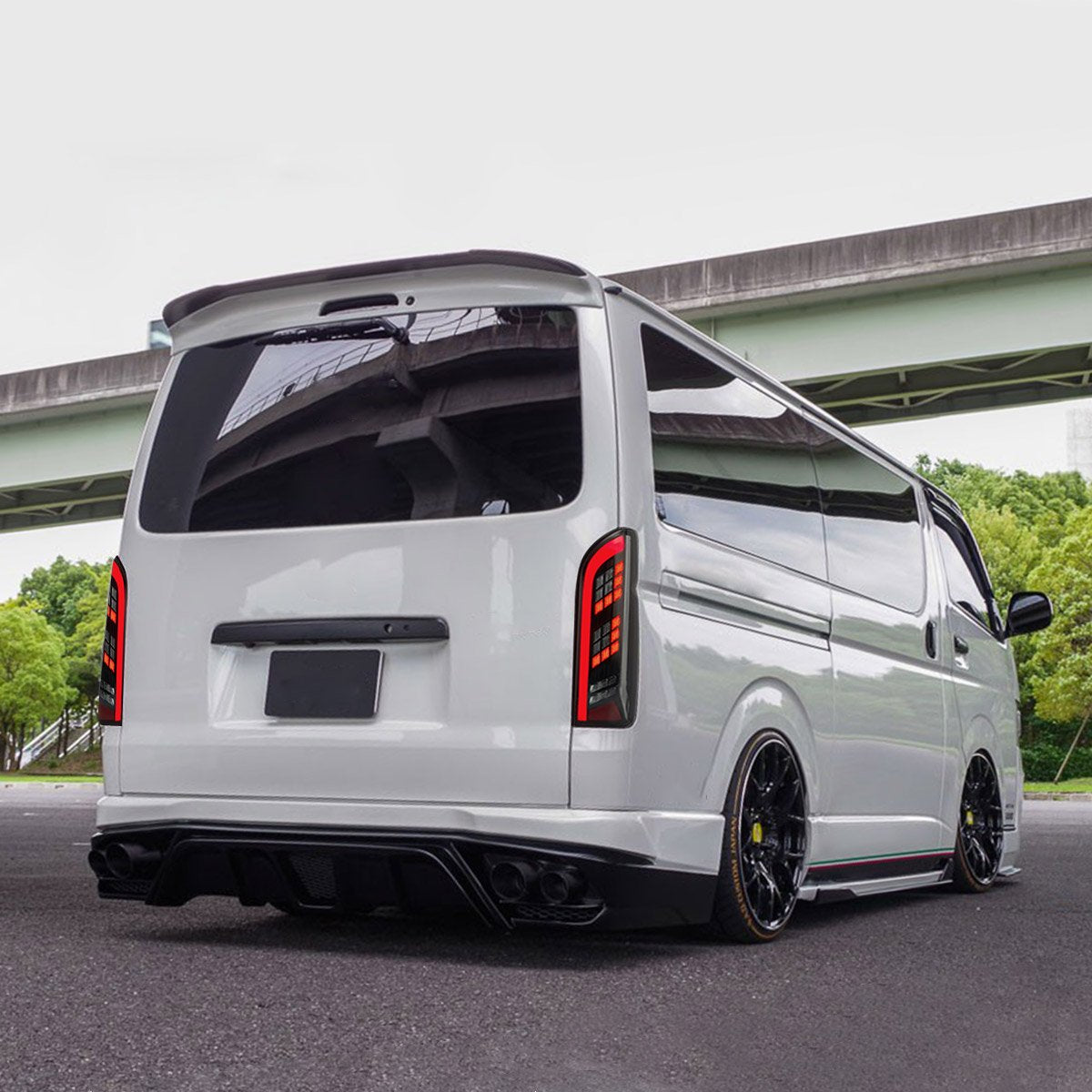 TOYOTA HIACE LED SEQUENTIAL TAIL LIGHTS