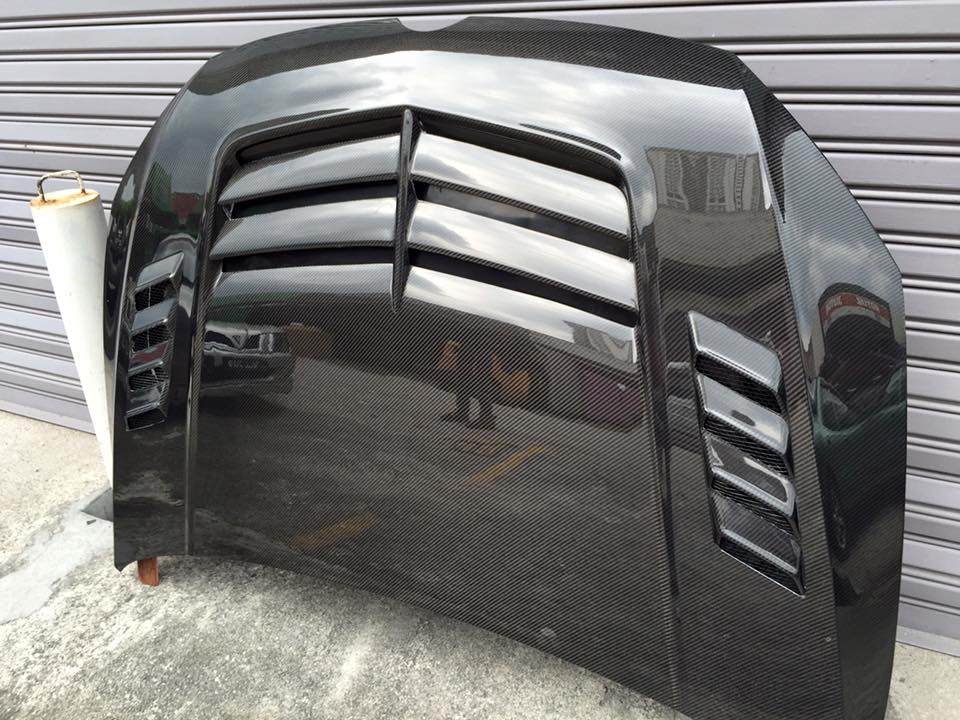 VRS Style Carbon Vented Bonnet to Suit VW GOLF MK7 & MK7.5 Platforms (Incl. GTI & R)