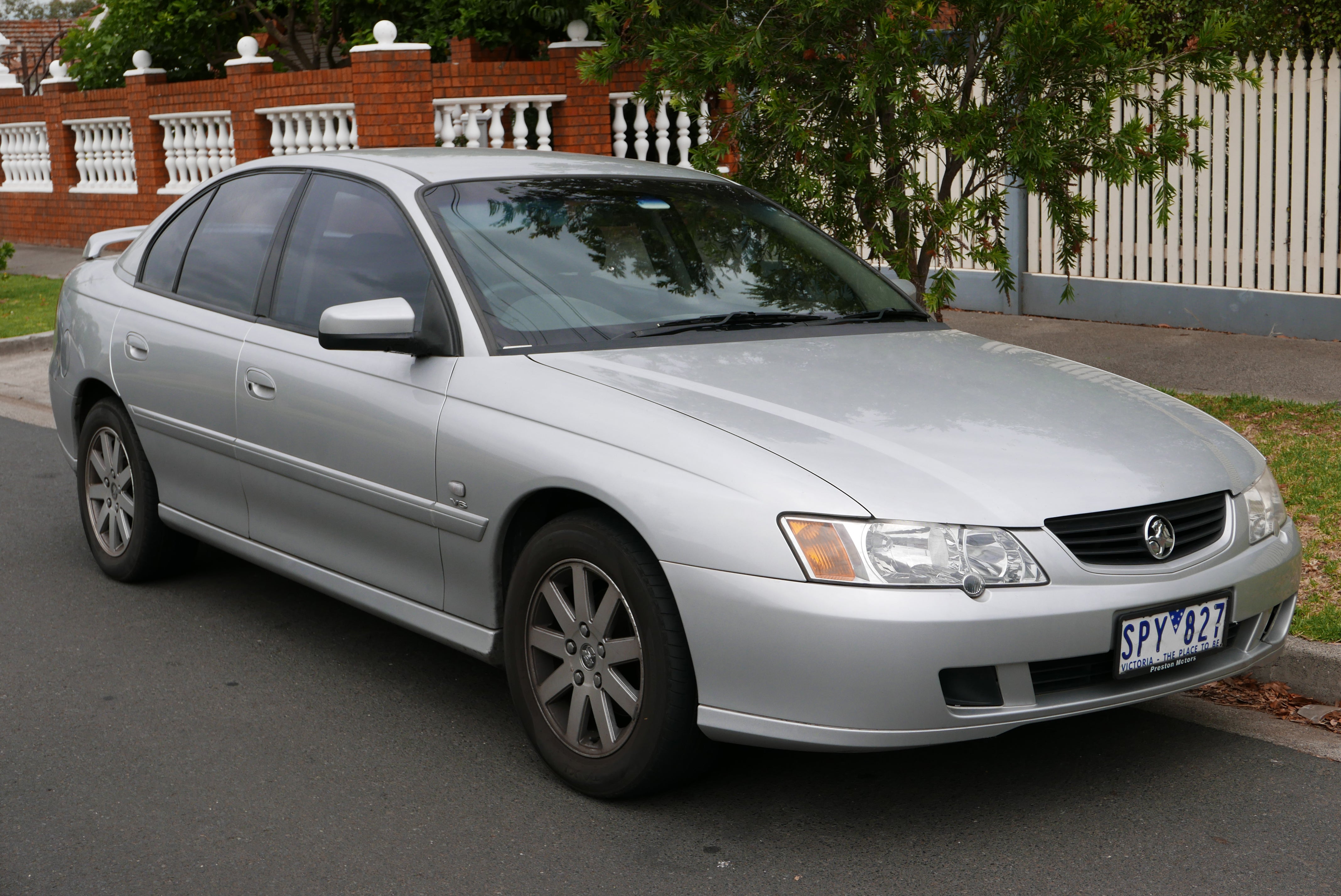 BONNET SHIELD / BONNET PROTECTOR FOR HOLDEN COMMODORE VY/VZ 2002 - 2004