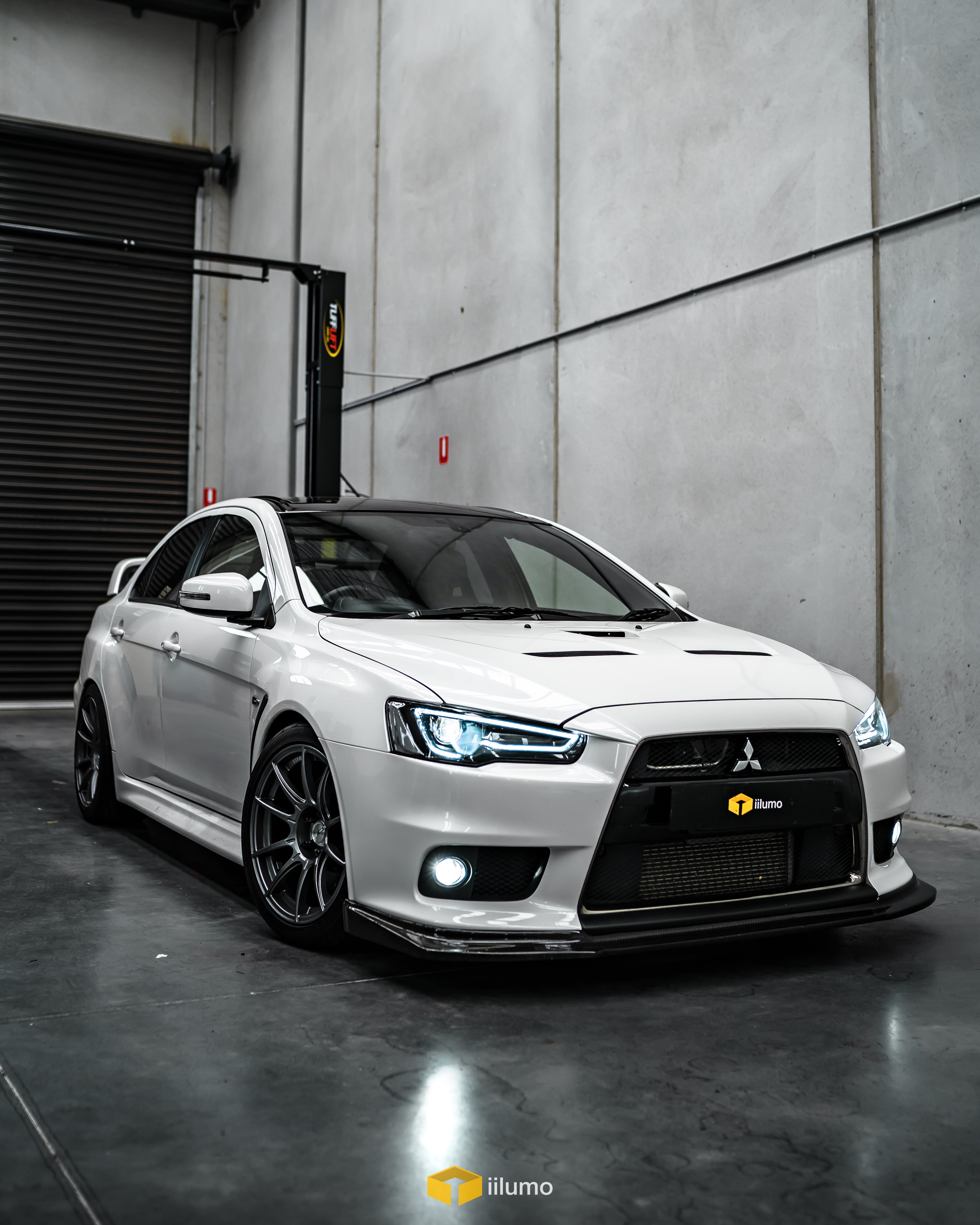 MITSUBISHI LANCER SEQUENTIAL LED HEADLIGHTS