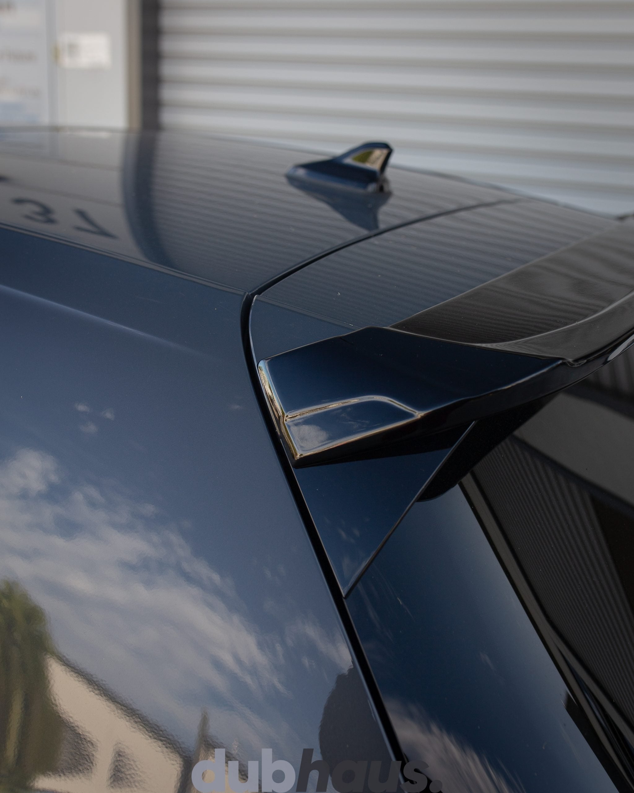 OSIR Style Wing for VW Golf MK8 GTI