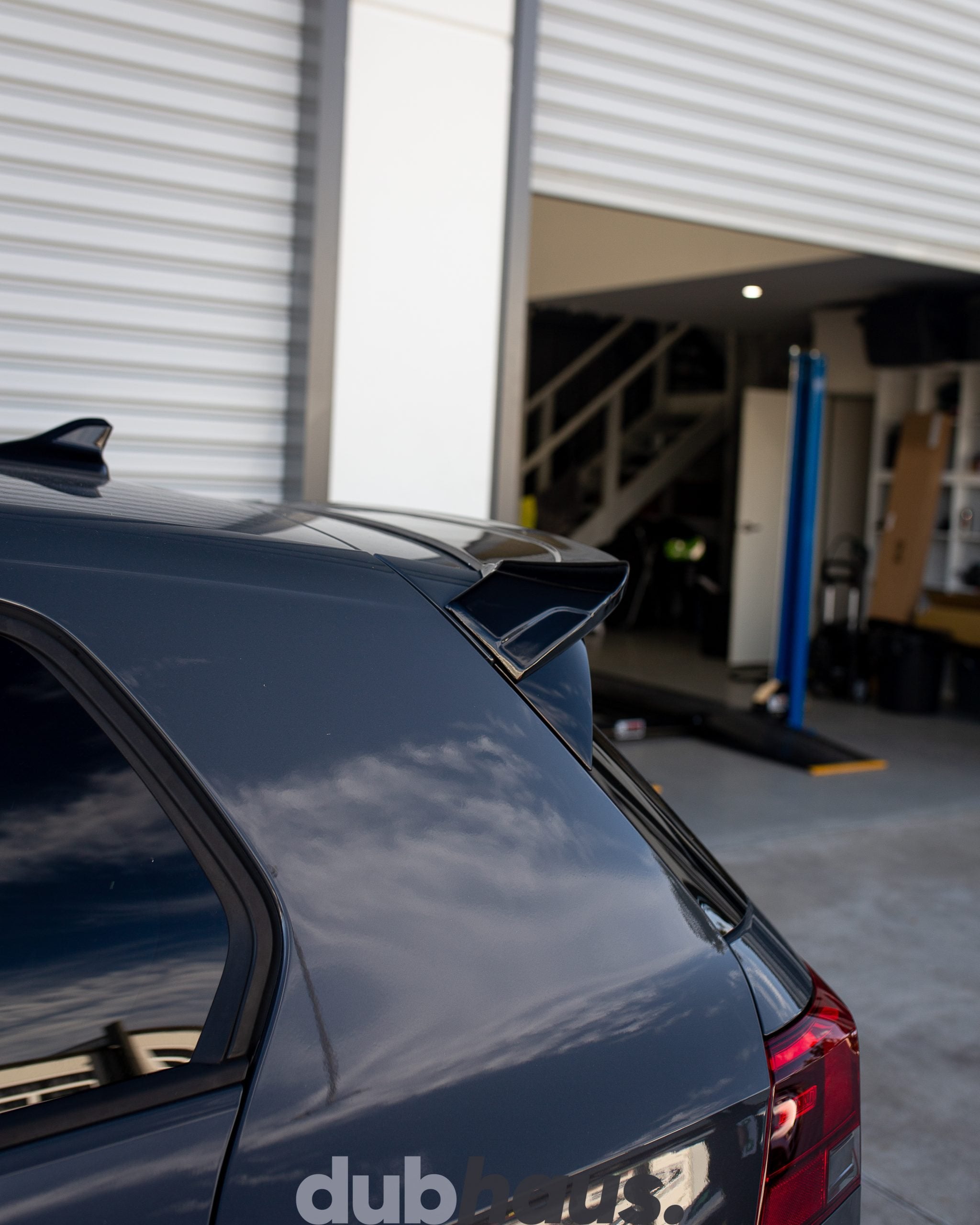 OSIR Style Wing for VW Golf MK8 GTI