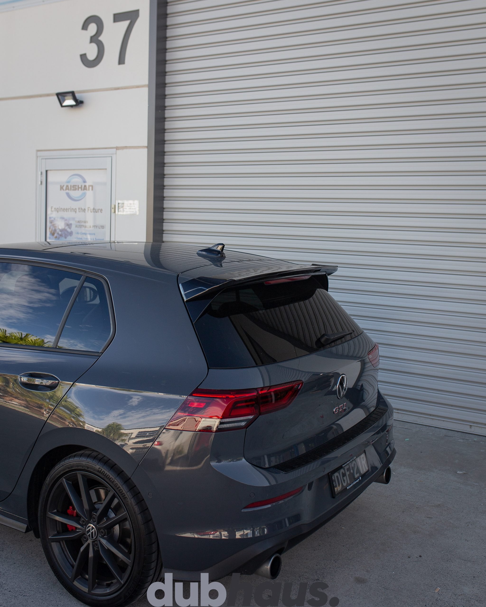 OSIR Style Wing for VW Golf MK8 GTI