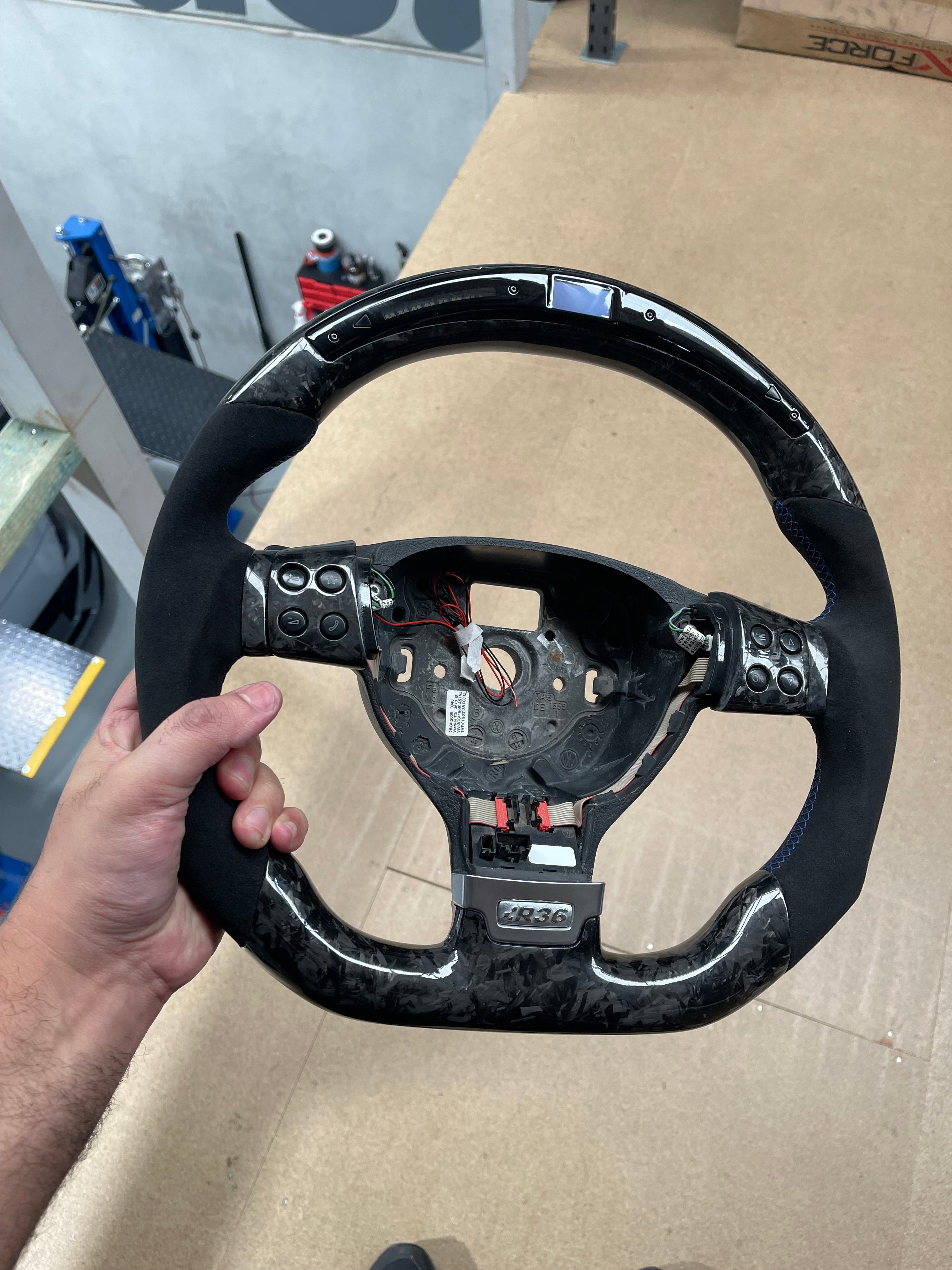 VW Golf MK5 TSI/GTI/R32 Carbon Steering Wheel