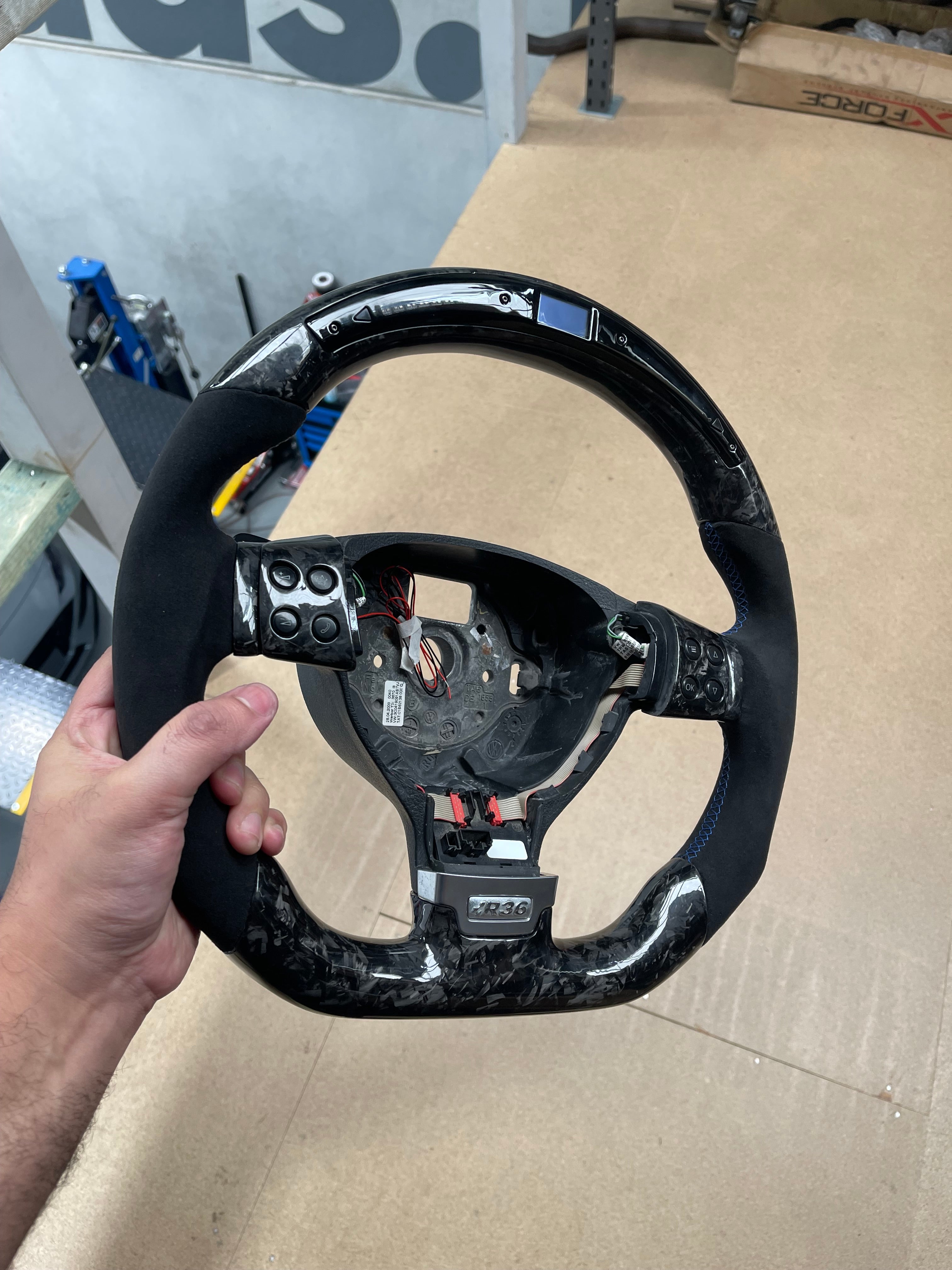 VW Golf MK5 TSI/GTI/R32 Carbon Steering Wheel