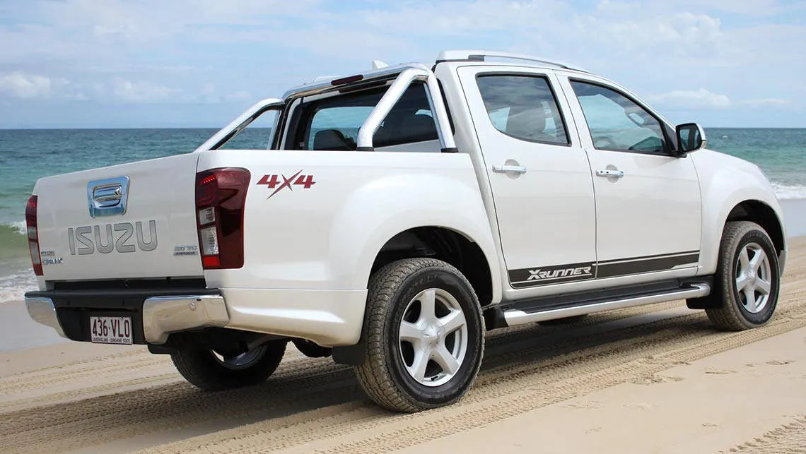 BONNET SHIELD / BONNET PROTECTOR FOR ISUZU D-MAX 2012 - 2015