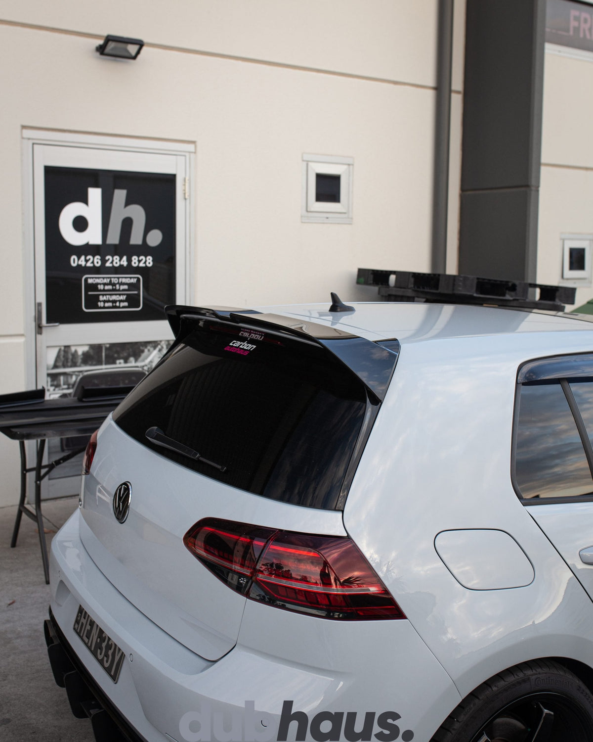 Oettinger-style aftermarket rear wing fitted to a VW Golf MK7 GTI