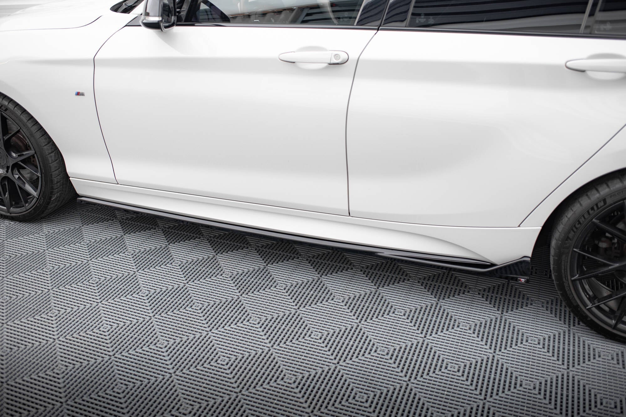 Maxton Design Side Skirts Diffusers V.3 CSL Look BMW 1 M-Pack / M140i F20 Facelift