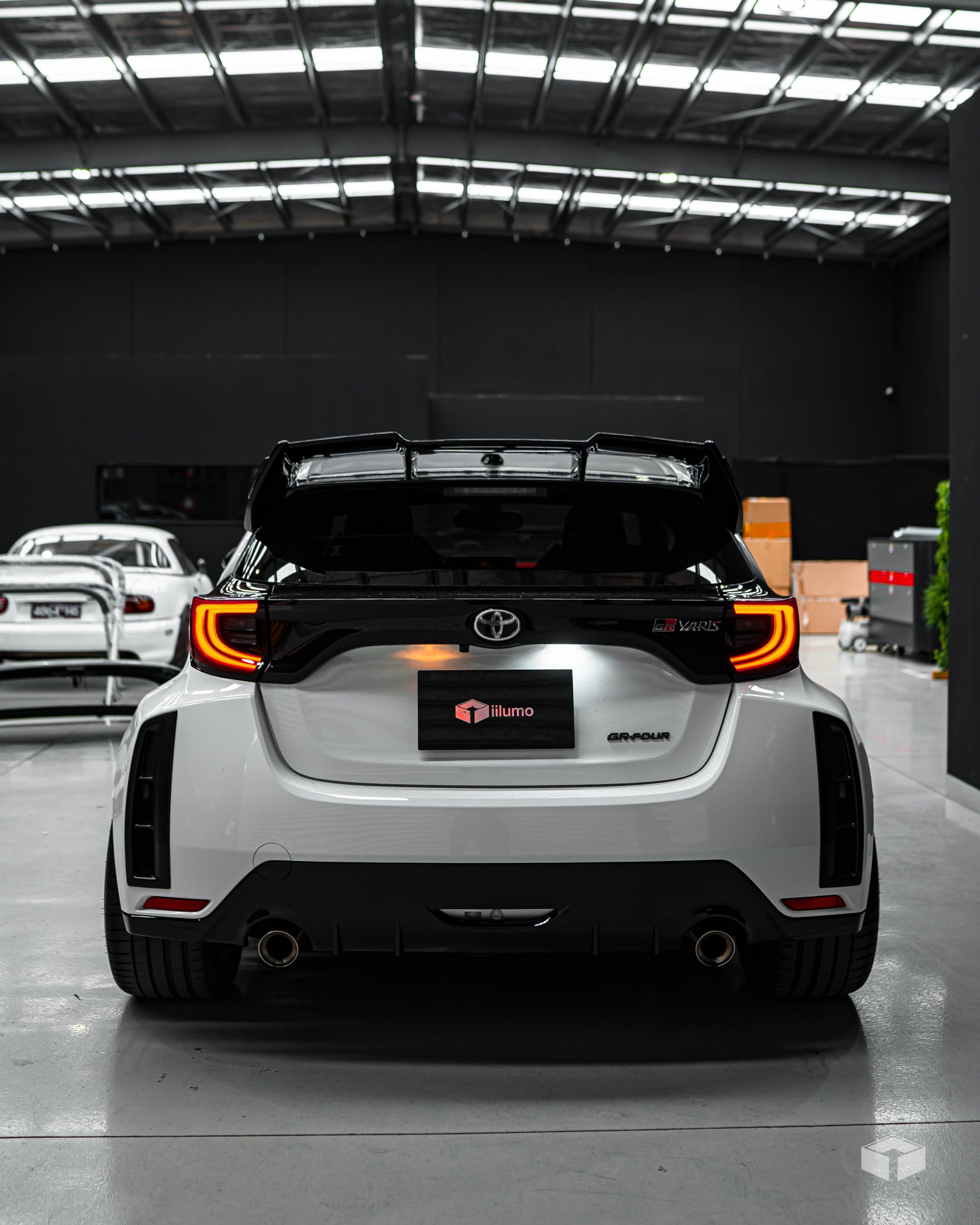 GR YARIS : LED PACKAGE - iilumo