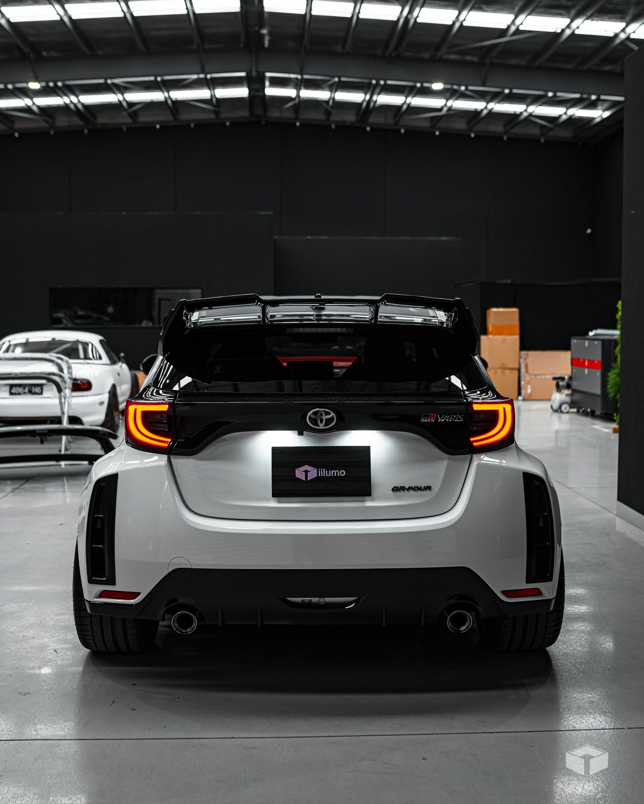 GR YARIS : LED PACKAGE - iilumo