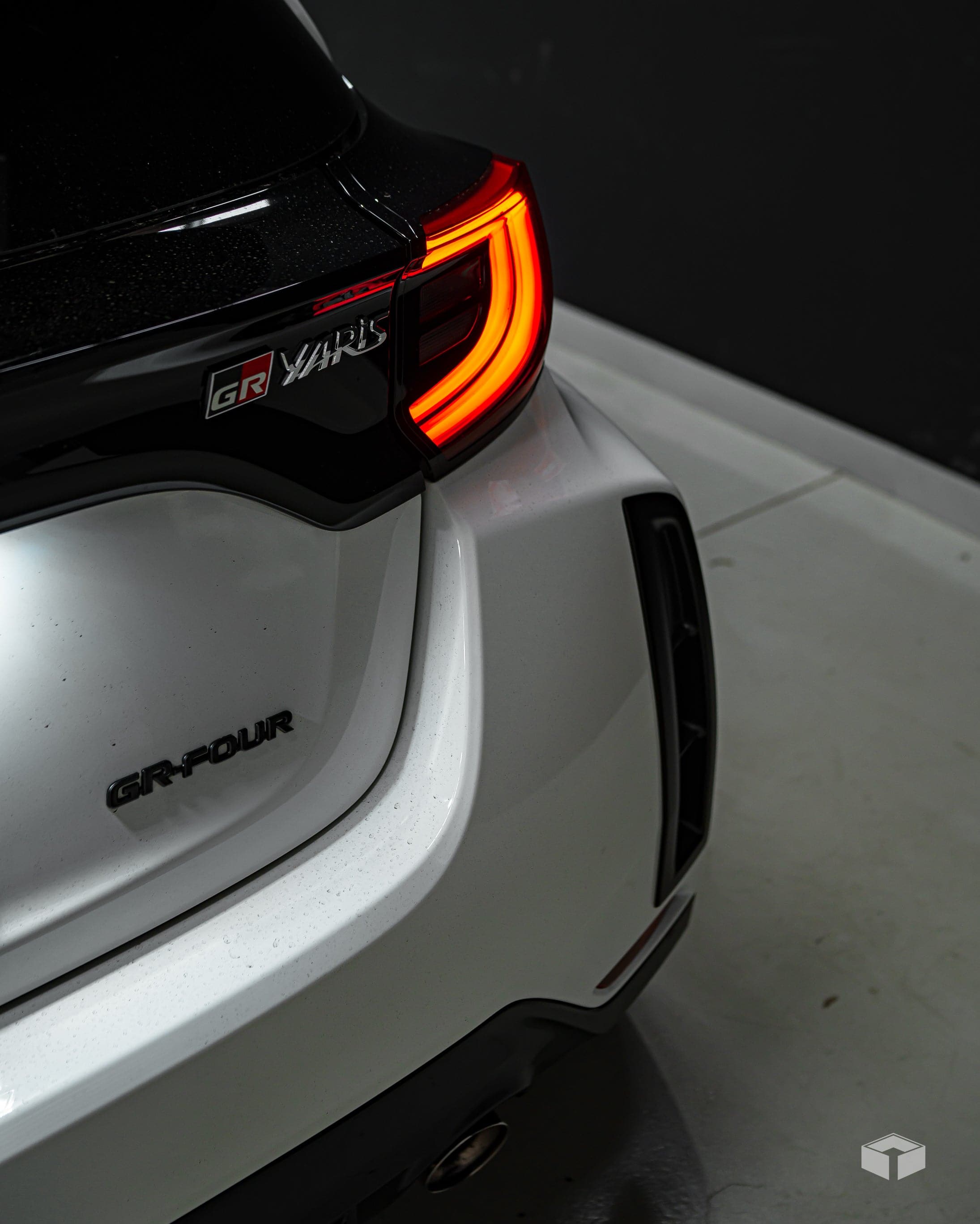GR YARIS : LED PACKAGE - iilumo