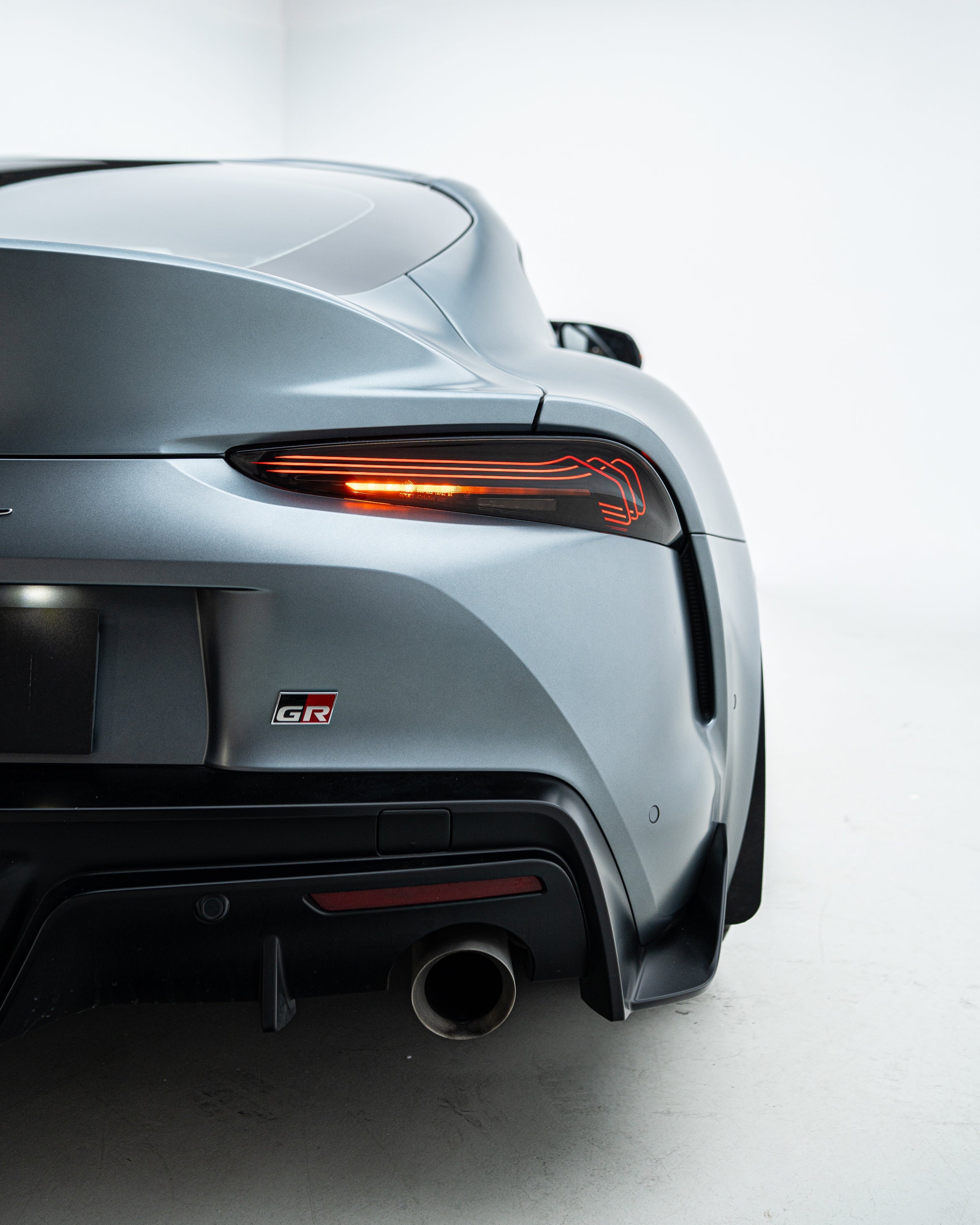 CSL LASER STYLE LUXX-SERIES LED TAIL LIGHTS FOR TOYOTA GR SUPRA A90 A91 - iilumo