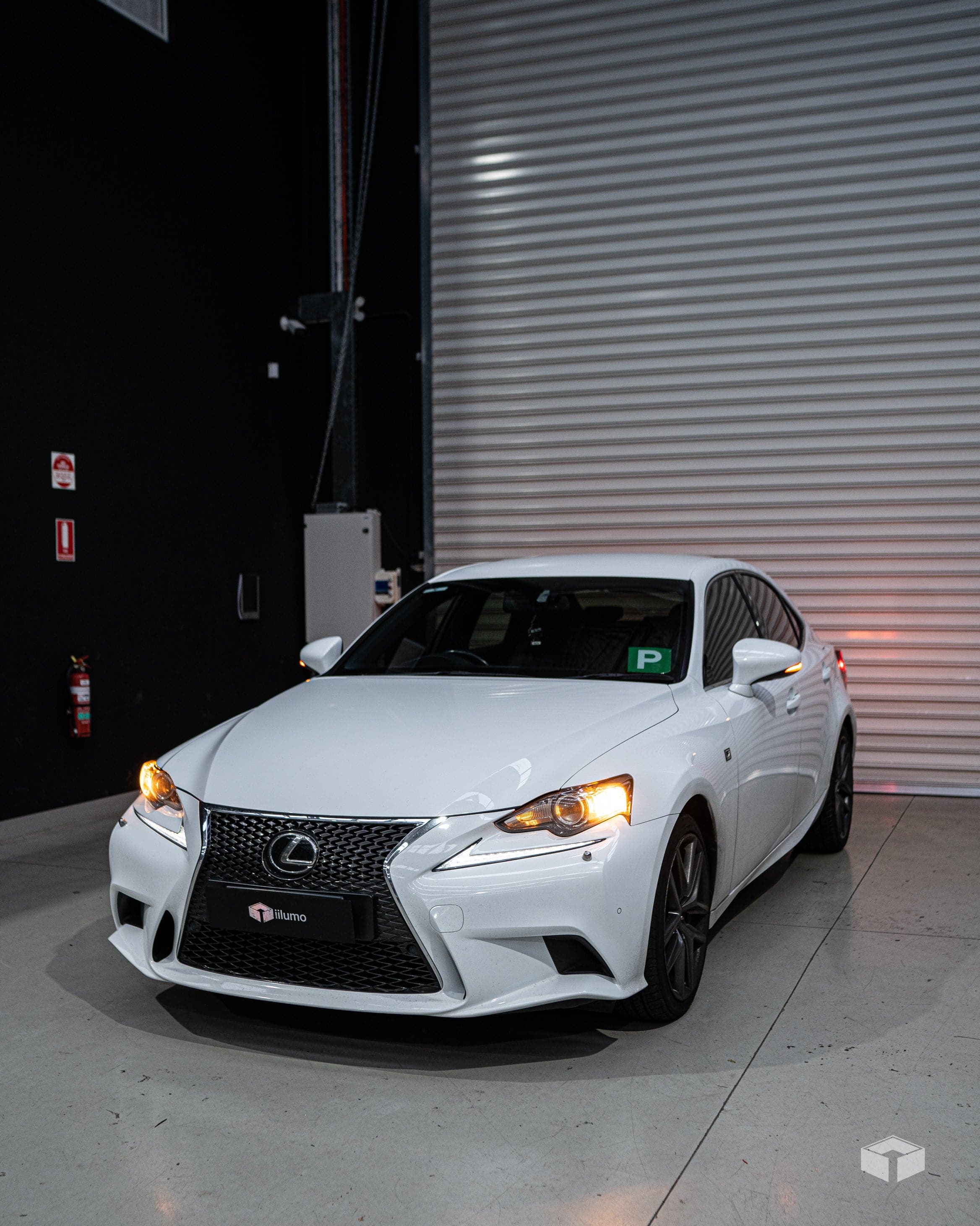 DYNAMIC MIRROR INDICATORS : LEXUS IS / CT / LS