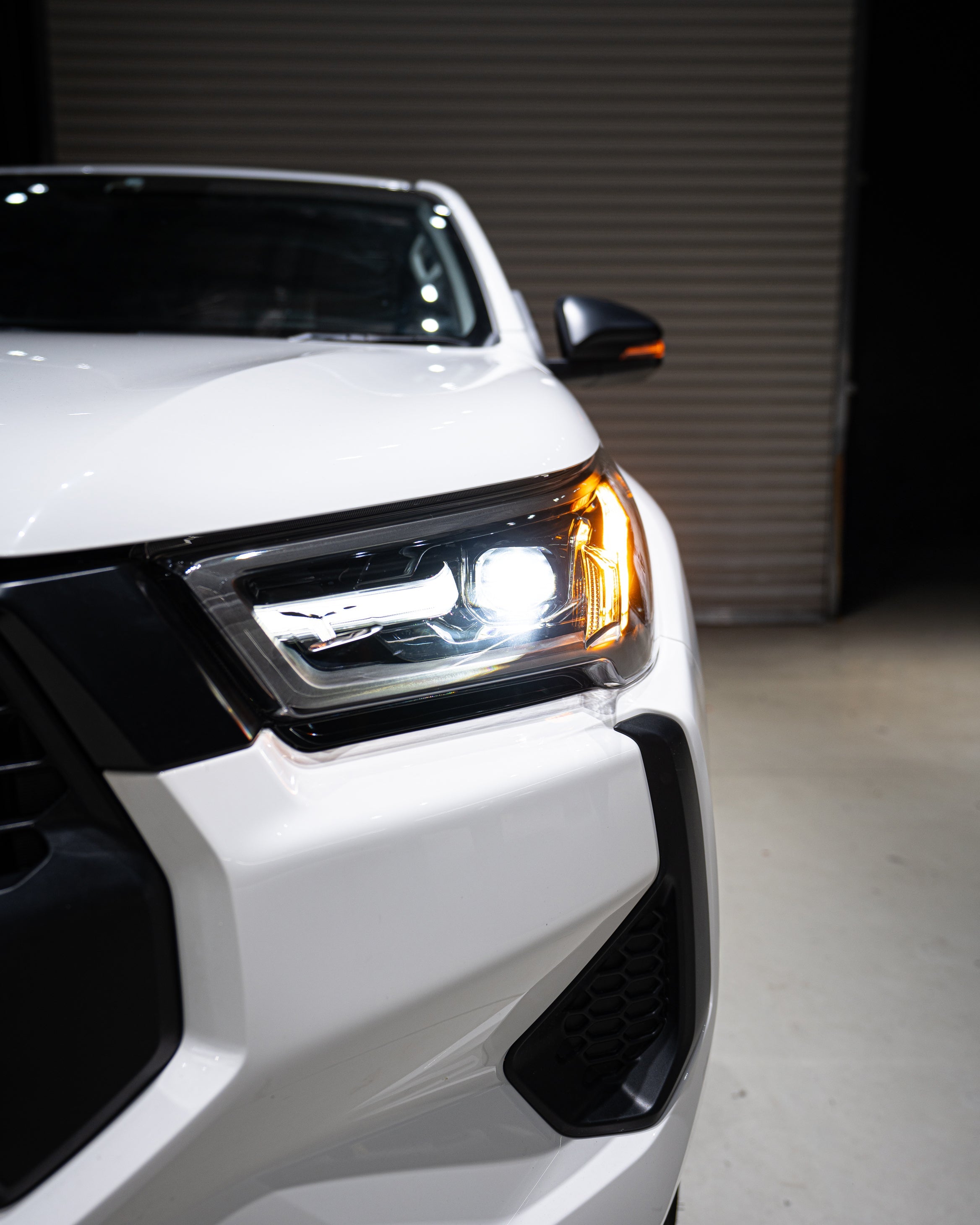 2021-2024 TOYOTA HILUX LED HEADLIGHTS - iilumo