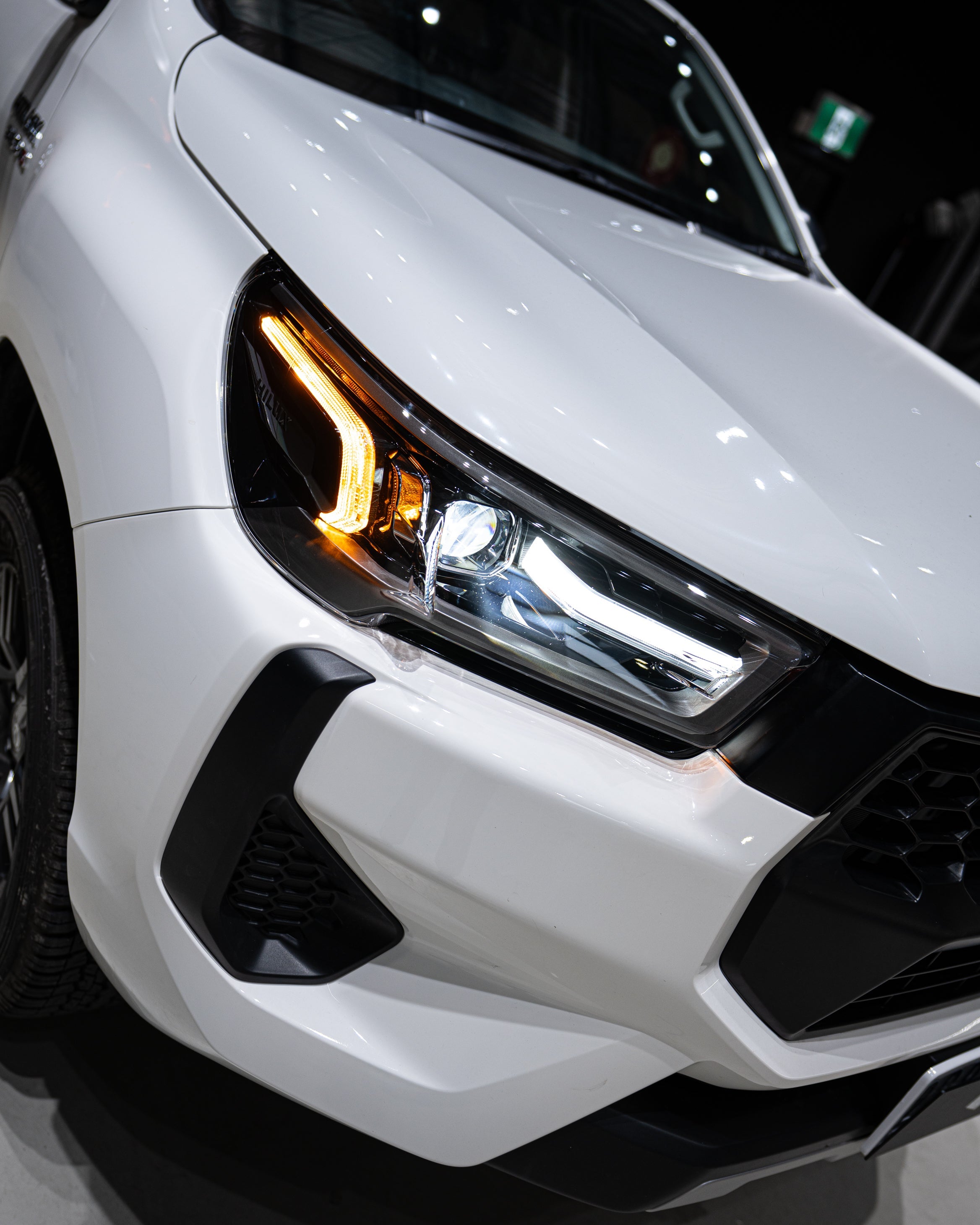 2021-2024 TOYOTA HILUX LED HEADLIGHTS - iilumo