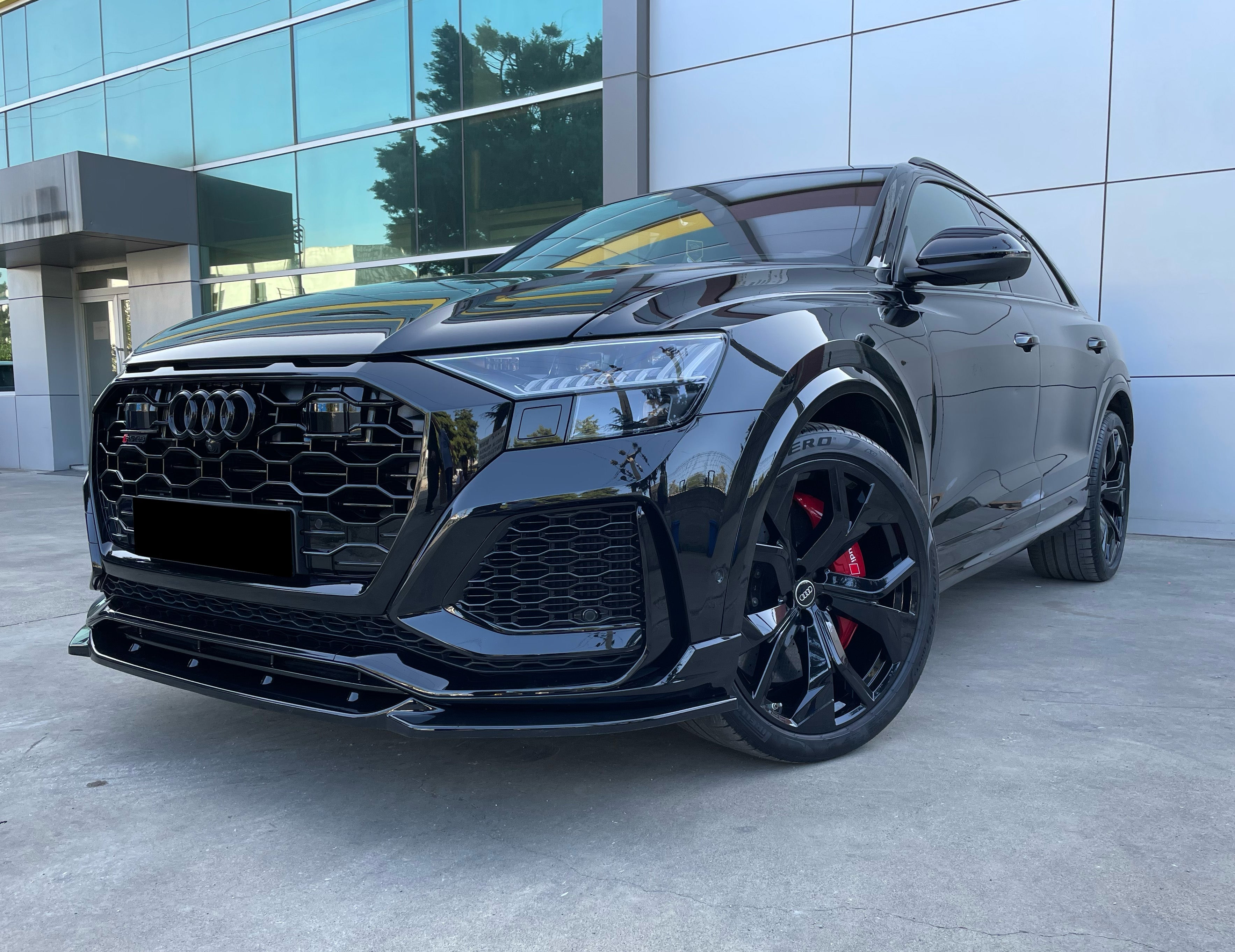 Front Splitter Audi RSQ8 Mk1 2019-2023