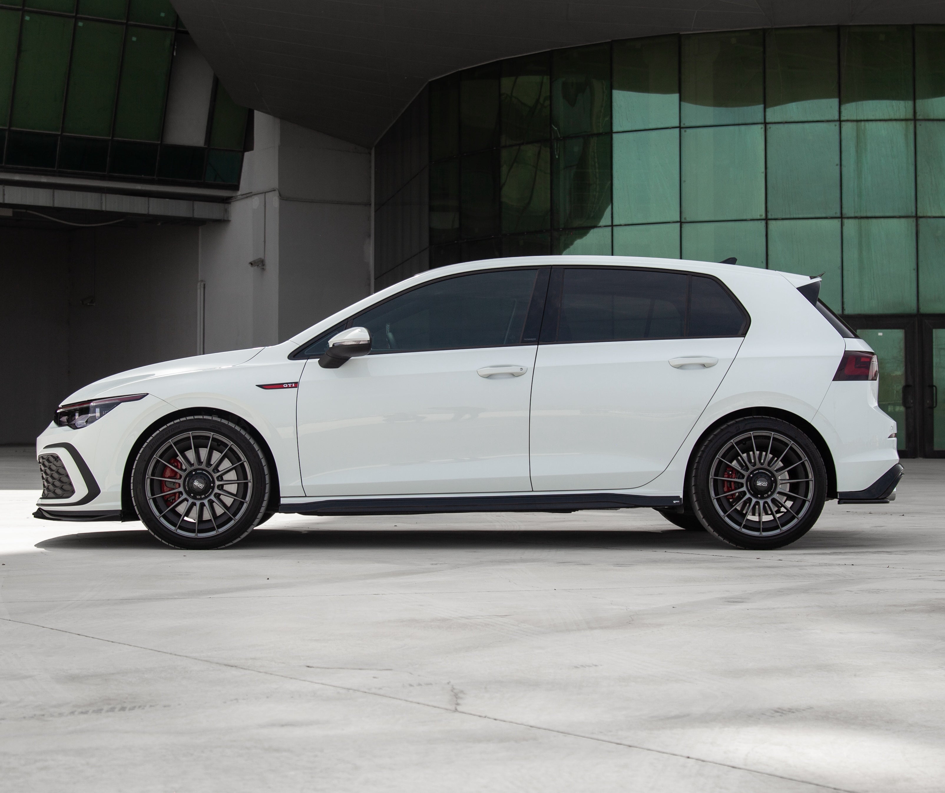 Side Skirts VW Golf Mk 8 GTI / GTI Clupsport / GTD / R-Line 2020+ Verison 2