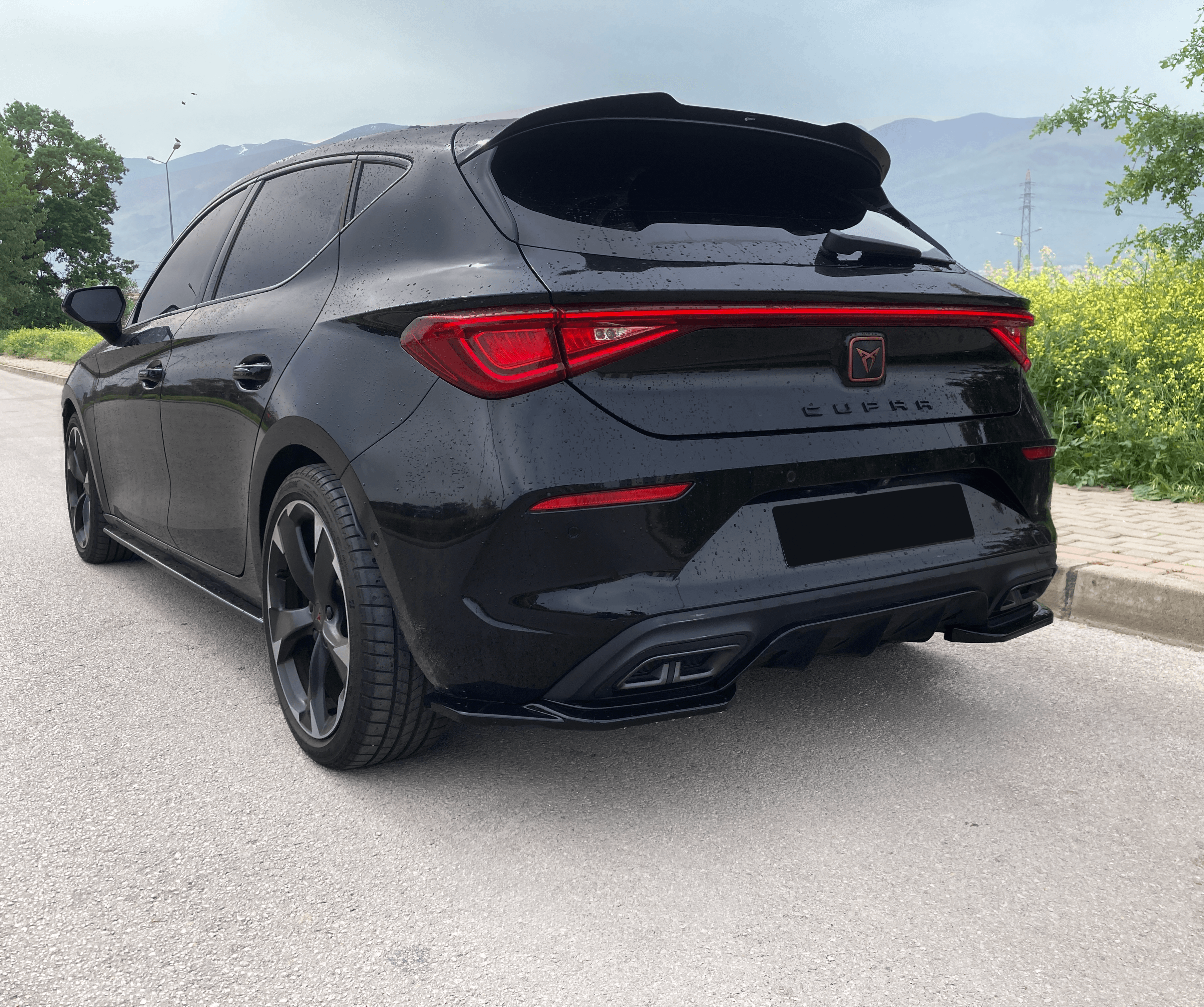 Rear Side Splitters CUPRA Leon 2020+ Version 2