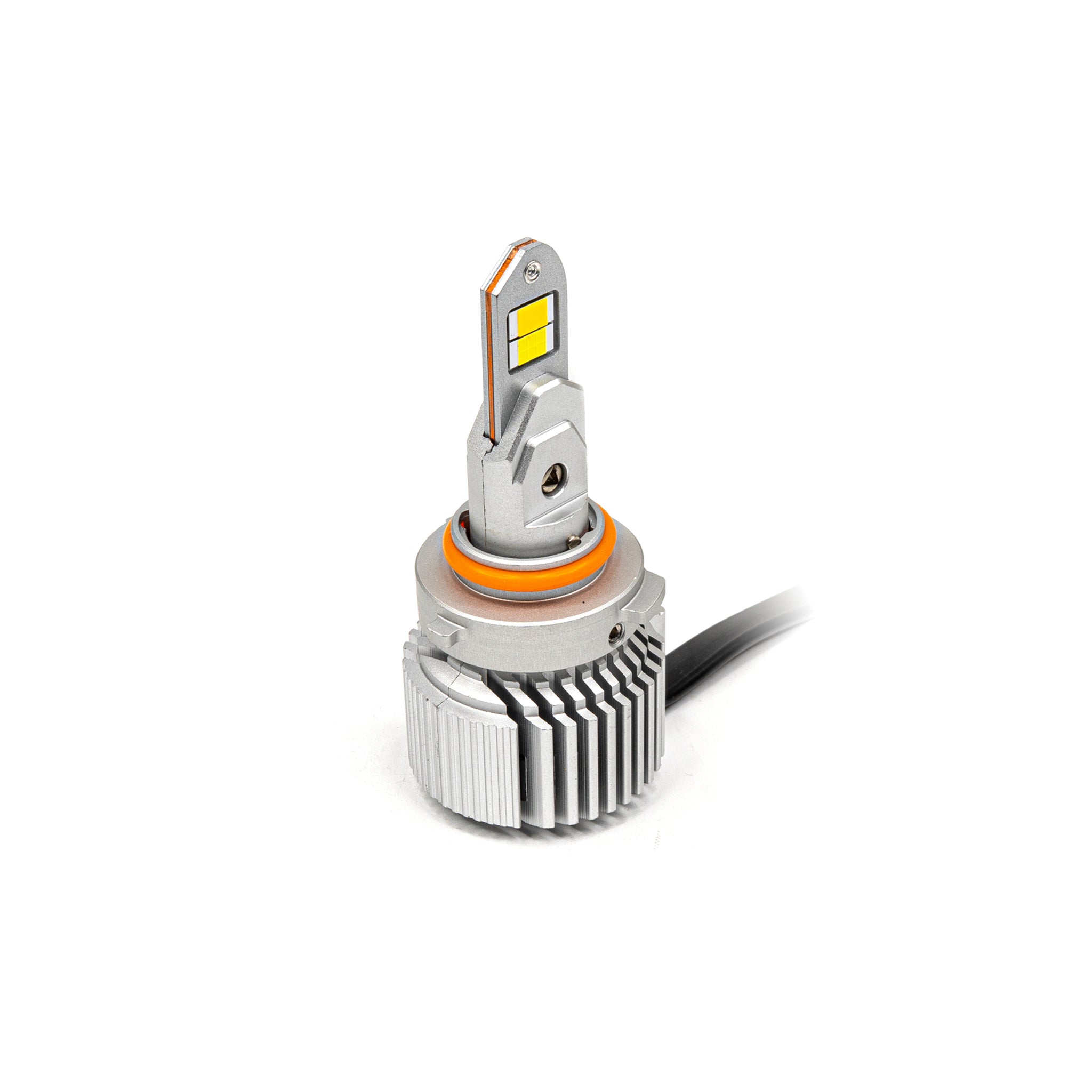 SWITCH 9006/HB4 (DUAL COLOUR) LED BULB - iilumo