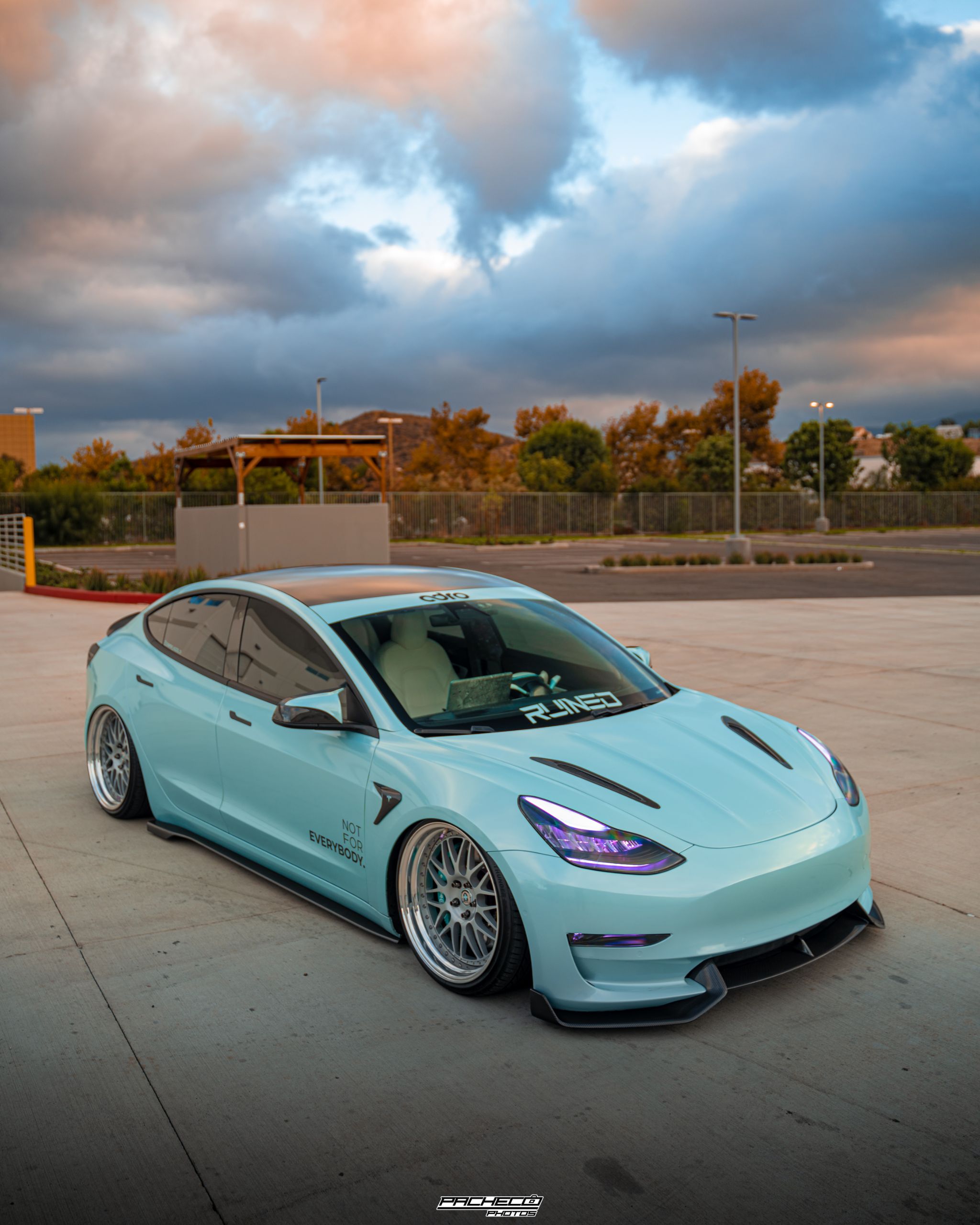 Tesla Model 3 Side Skirt V2 - LHS ONLY