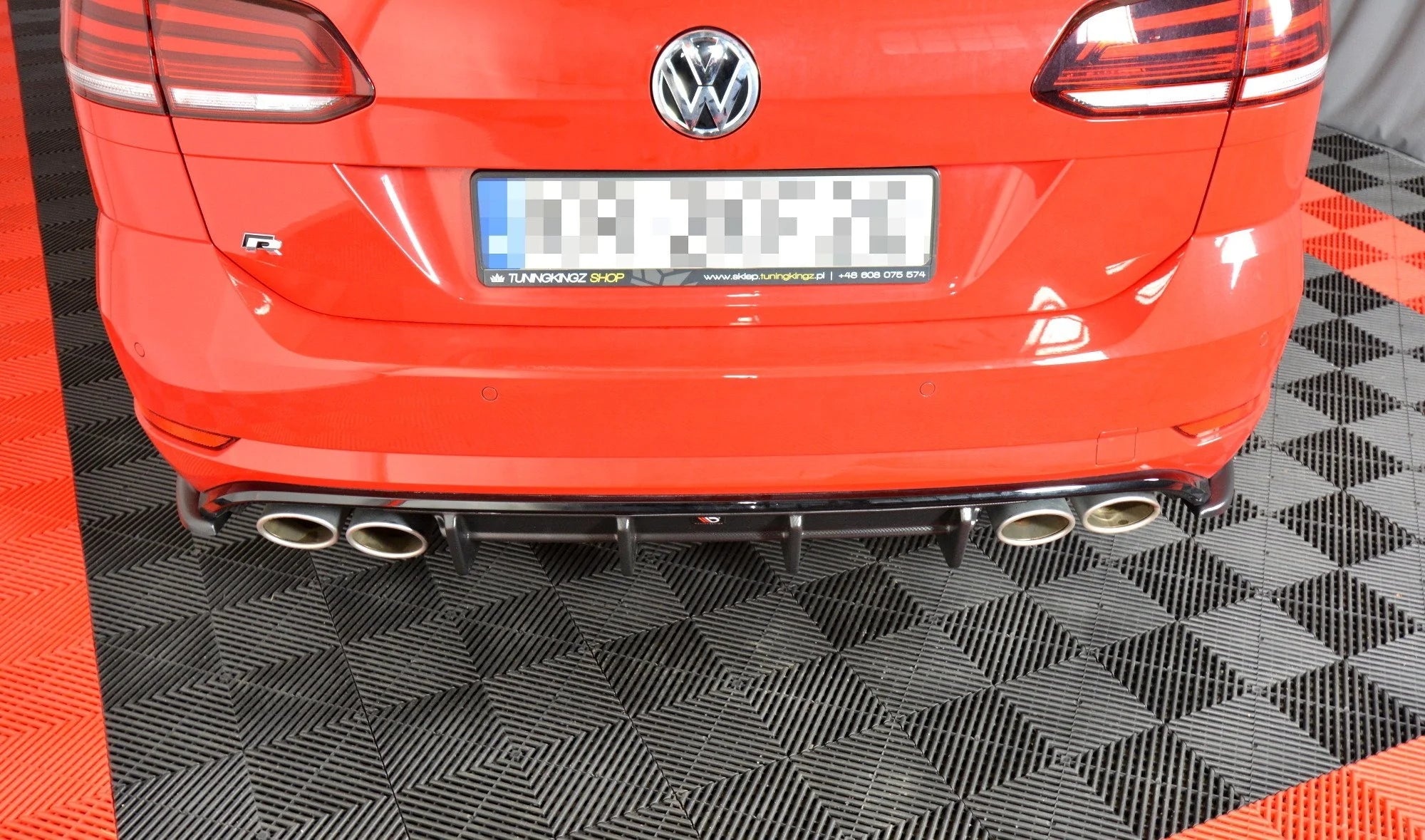 Maxton Design Rear Diffuser Valance for VW Golf MK7.5 R Wagon (Facelift)