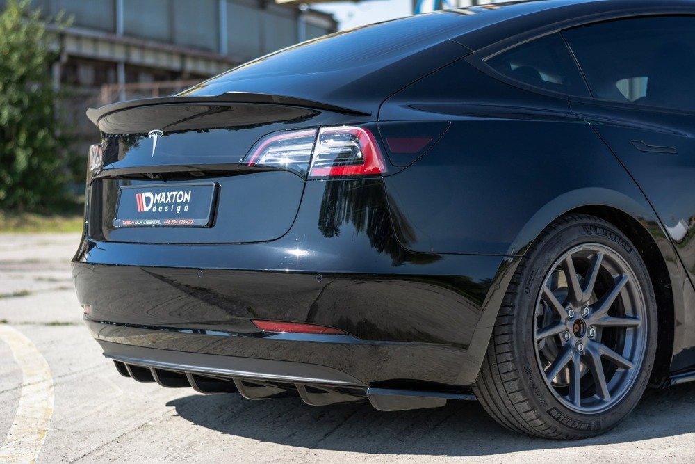 Maxton Design Rear Valance Diffuser V1 Tesla Model 3