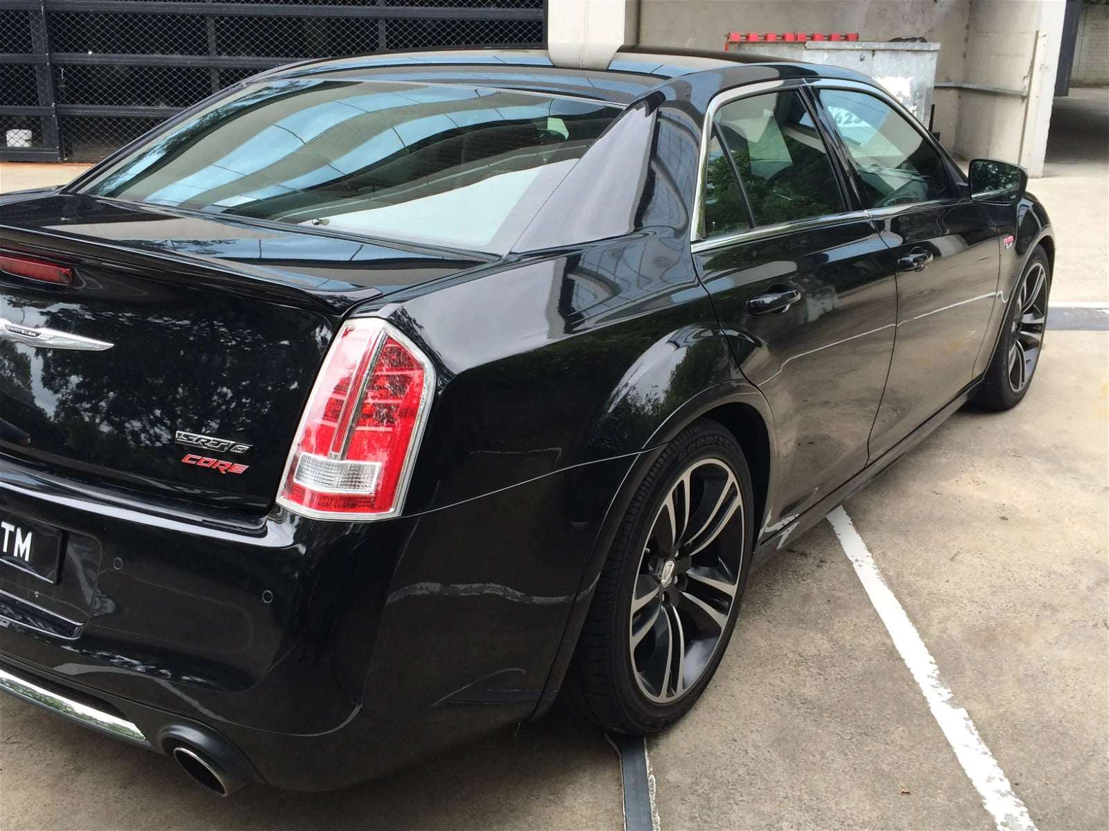 Chrysler 300C SRT Style ABS Spoiler (Gloss Black)