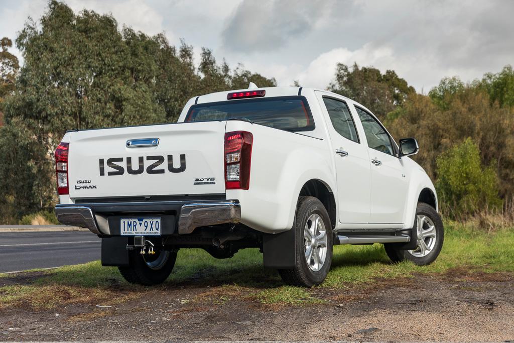 BONNET SHIELD / BONNET PROTECTOR FOR ISUZU D-MAX 2018 - 2019