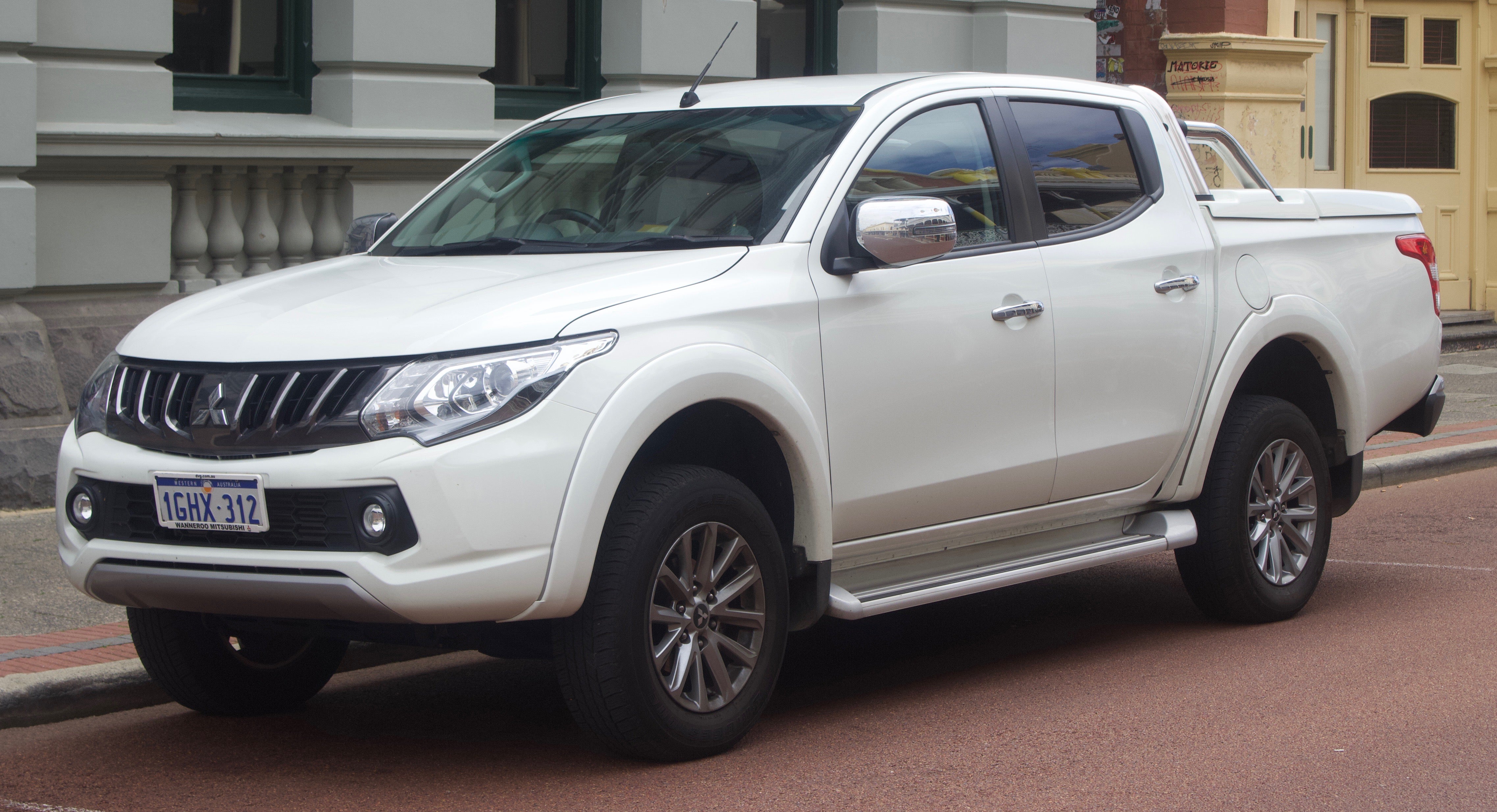 Weather Shield / Window Visor for MITSUBISHI TRITON L200 2015 - 2019