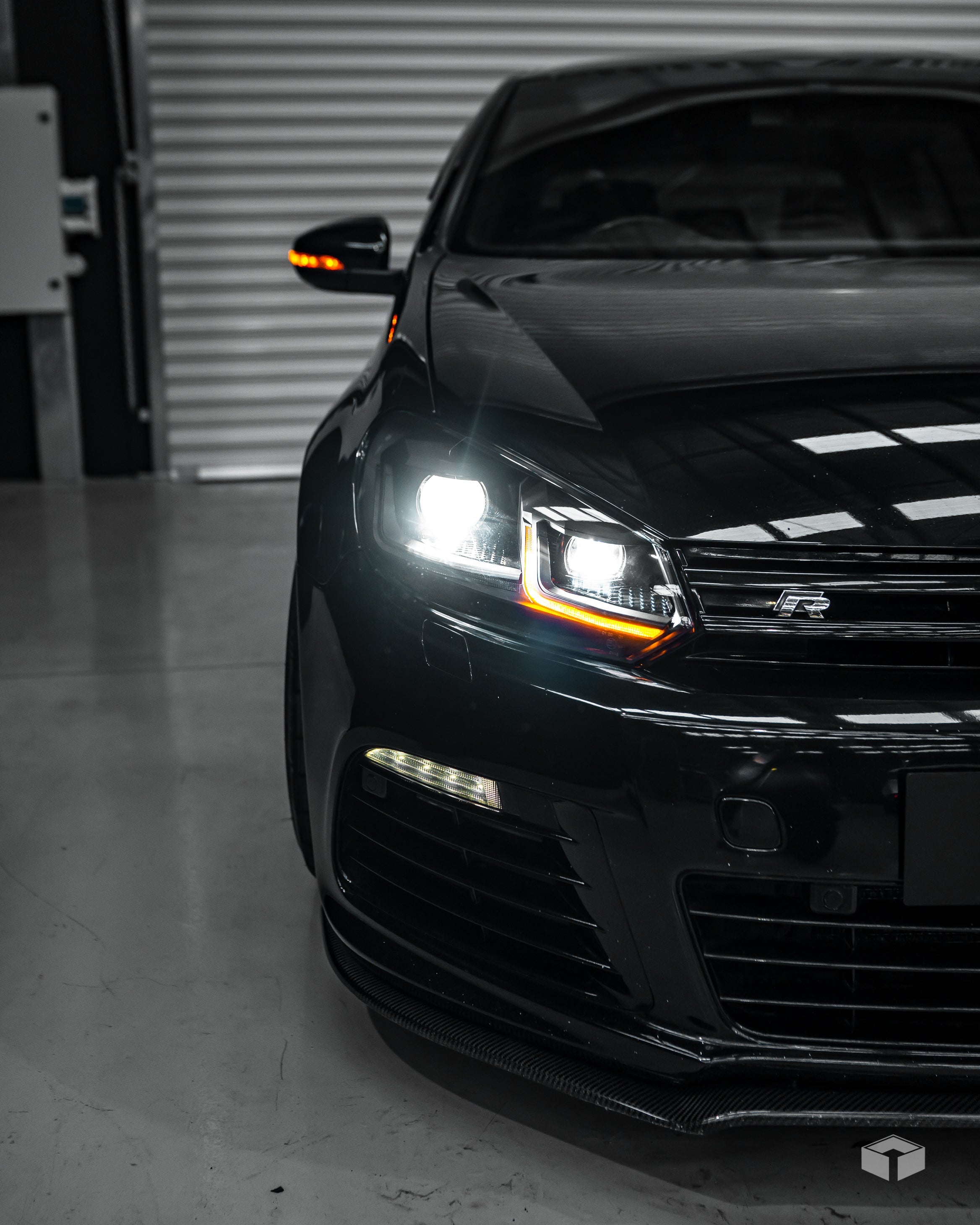 VW MK7.5R STYLE HEADLIGHTS (GOLF MK6)