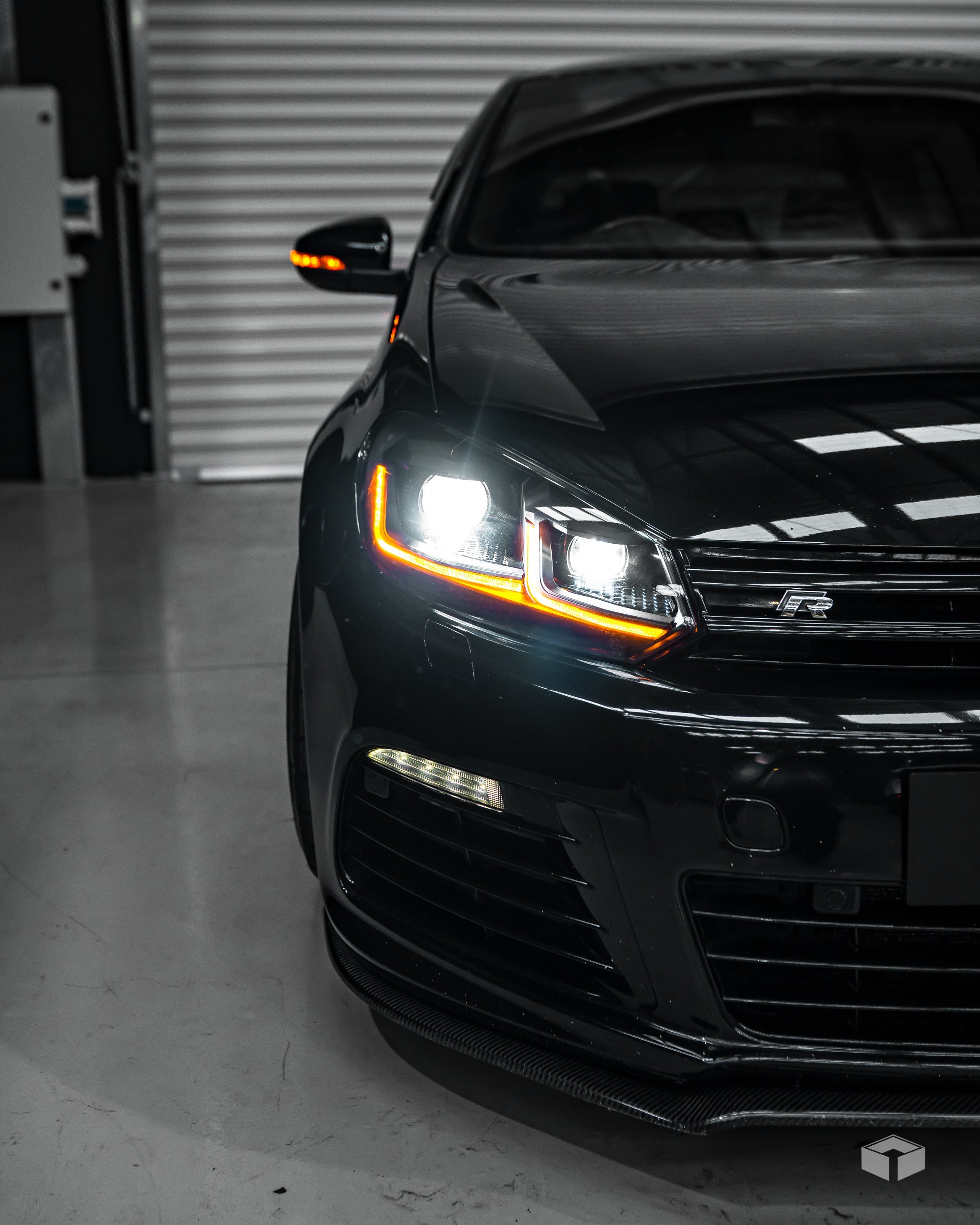 VW MK7.5R STYLE HEADLIGHTS (GOLF MK6)