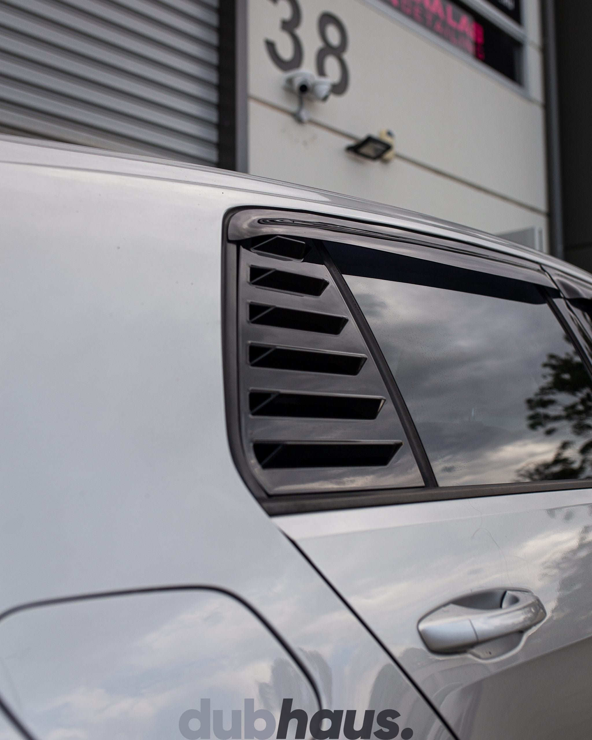 Hausmade Rear Window Louver MK5/6-MK7/7.5-MK8 (Pair)